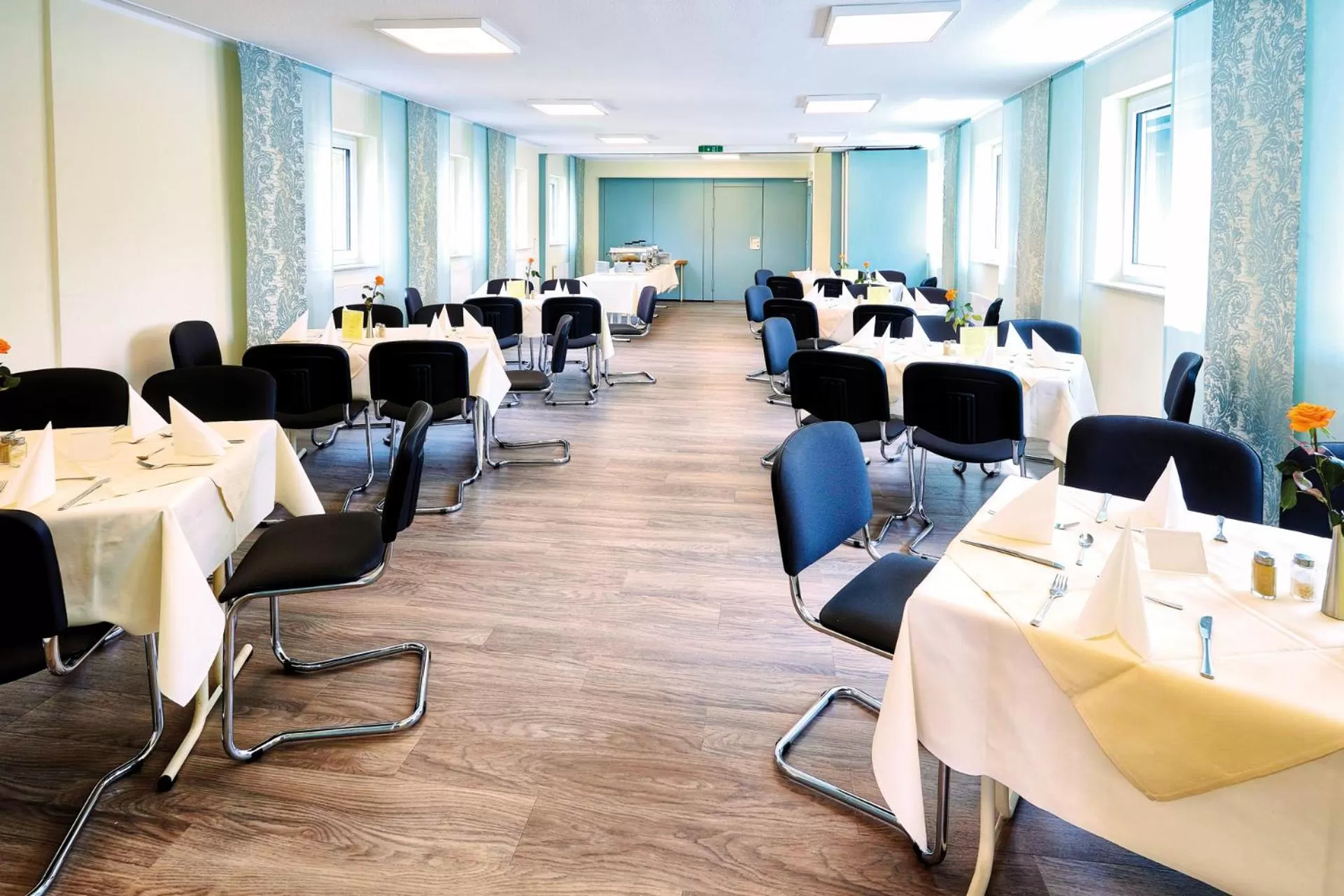 Restaurant/places to eat in Hotel Rennschuh