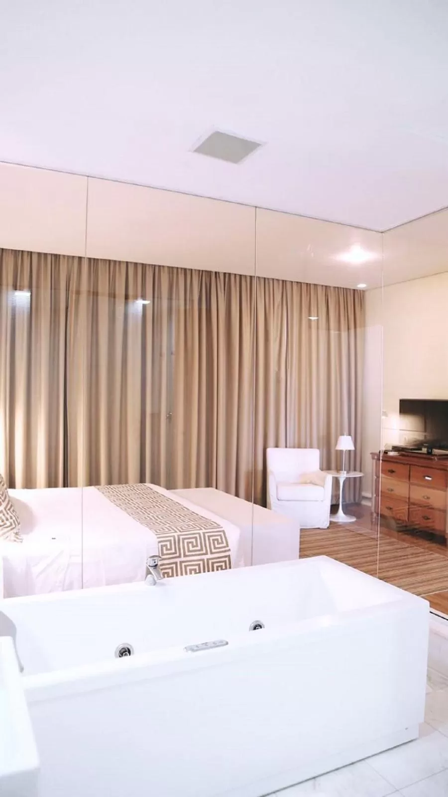 Hot Tub, Bed in Vitória Hotel Concept Campinas