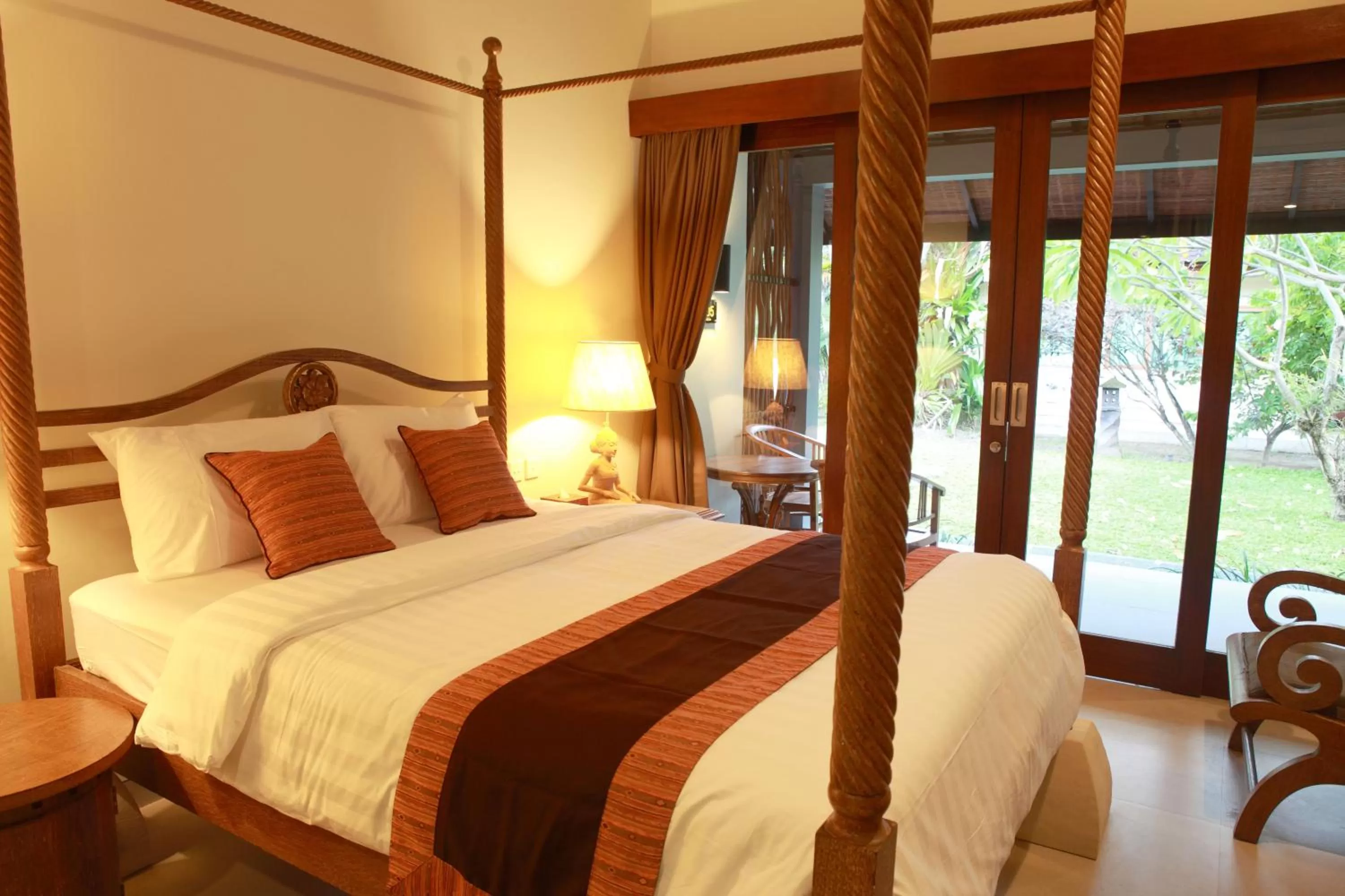 Photo of the whole room, Bed in Adys Inn