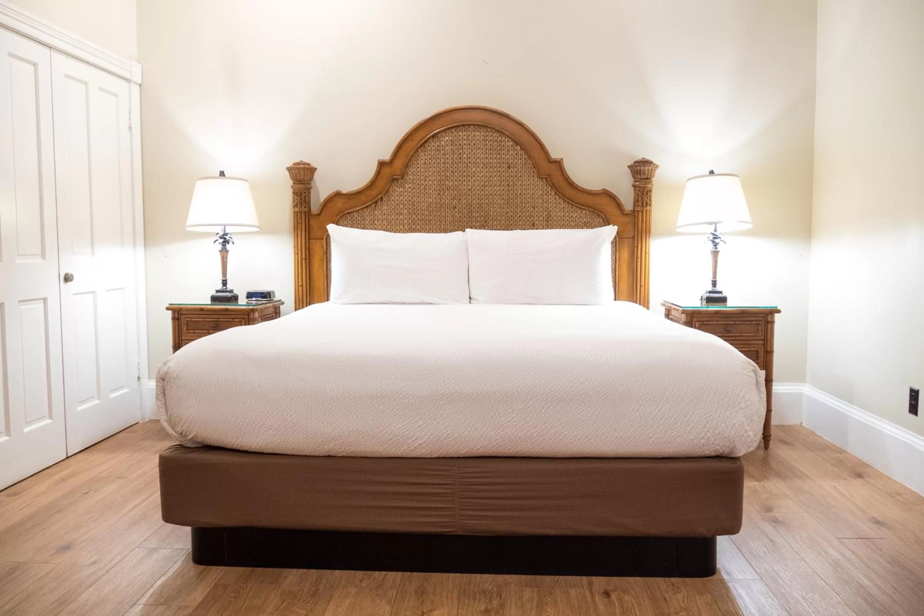 Bed in La Pensione Inn - Adult Exclusive