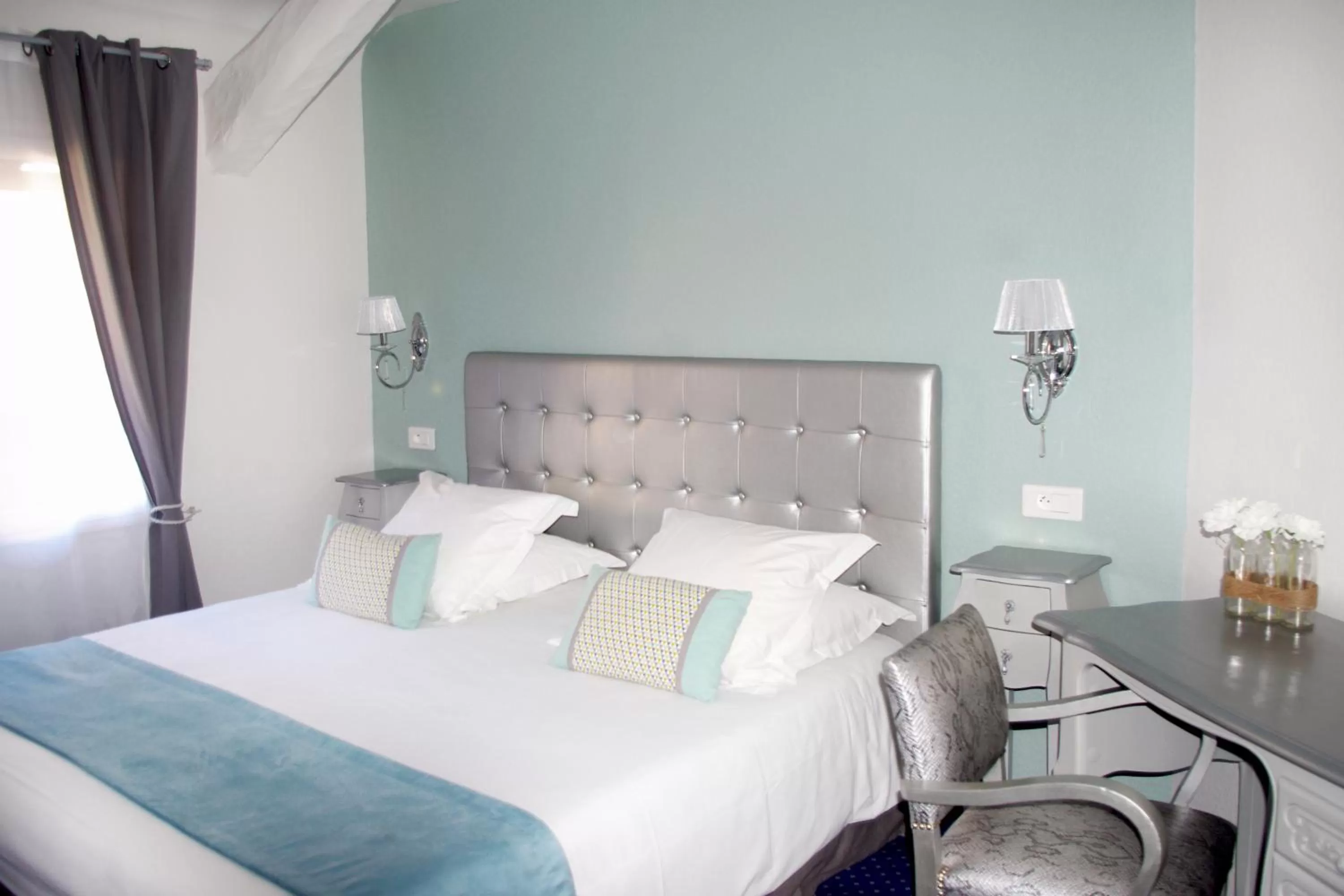 Photo of the whole room, Bed in Hotel Le Magnan