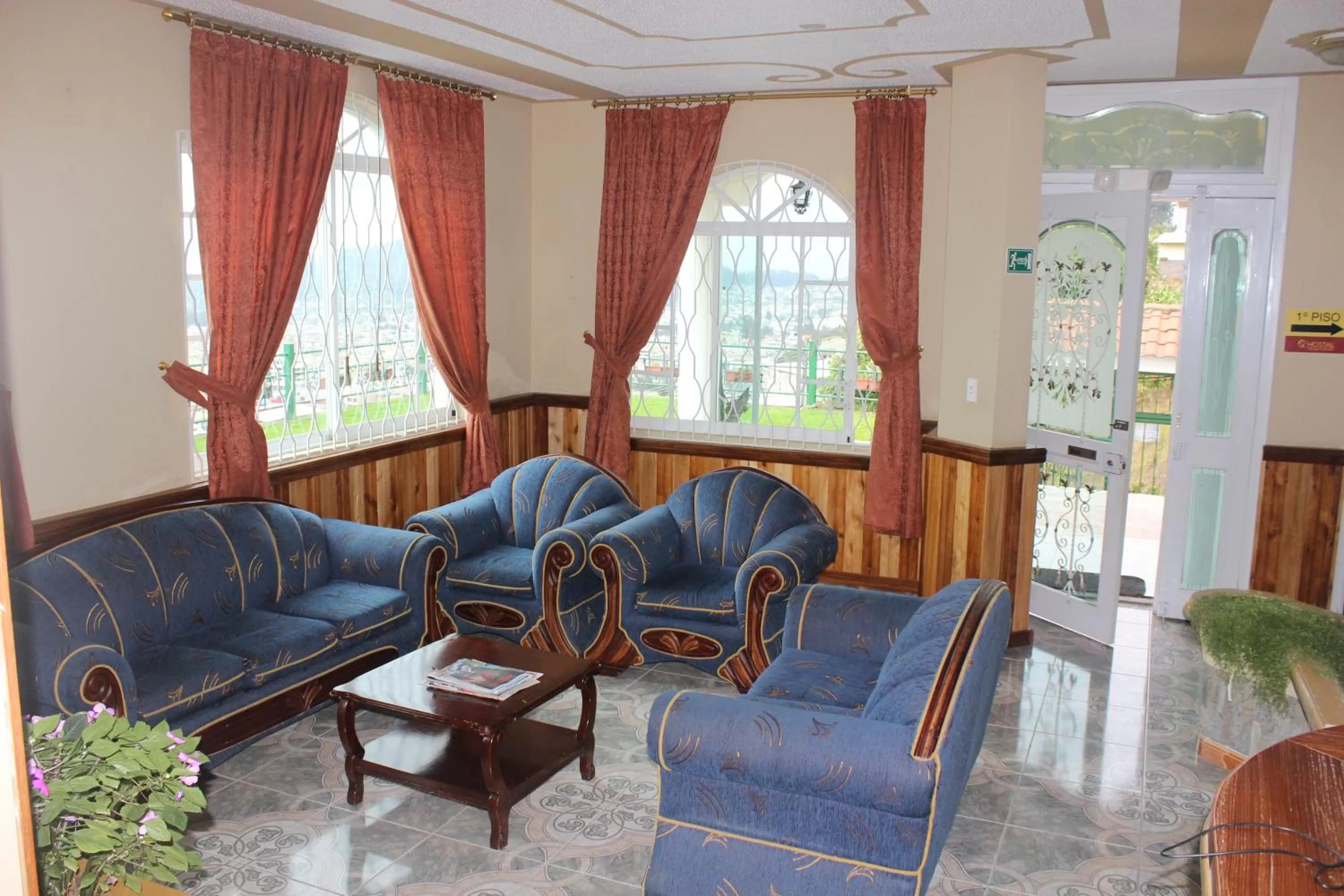 Animals in Hostal Mirador de Otavalo