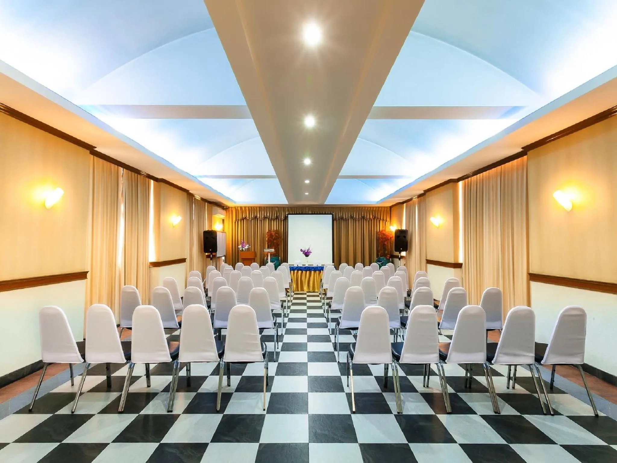 Meeting/conference room in Grand Tara Garden Thai Hotel