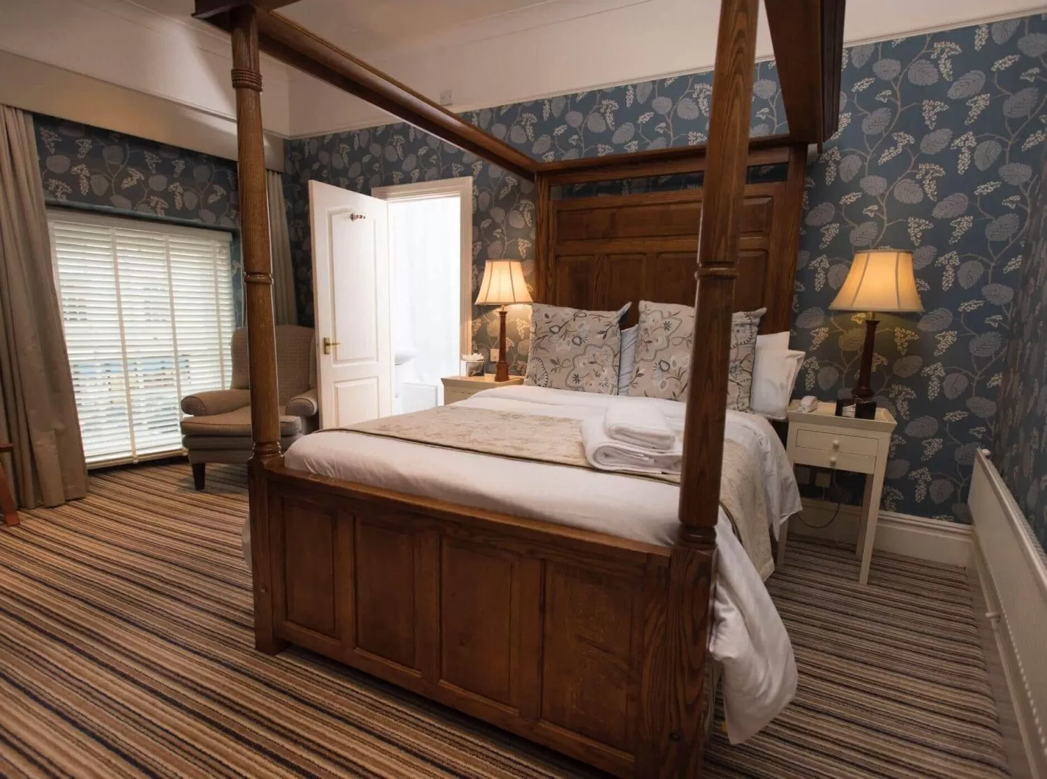 Bedroom, Bed in The Bear, Cowbridge
