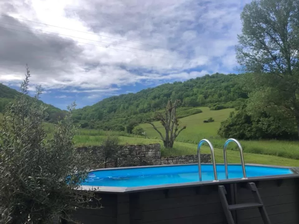 Pool view in Domaine La Rose