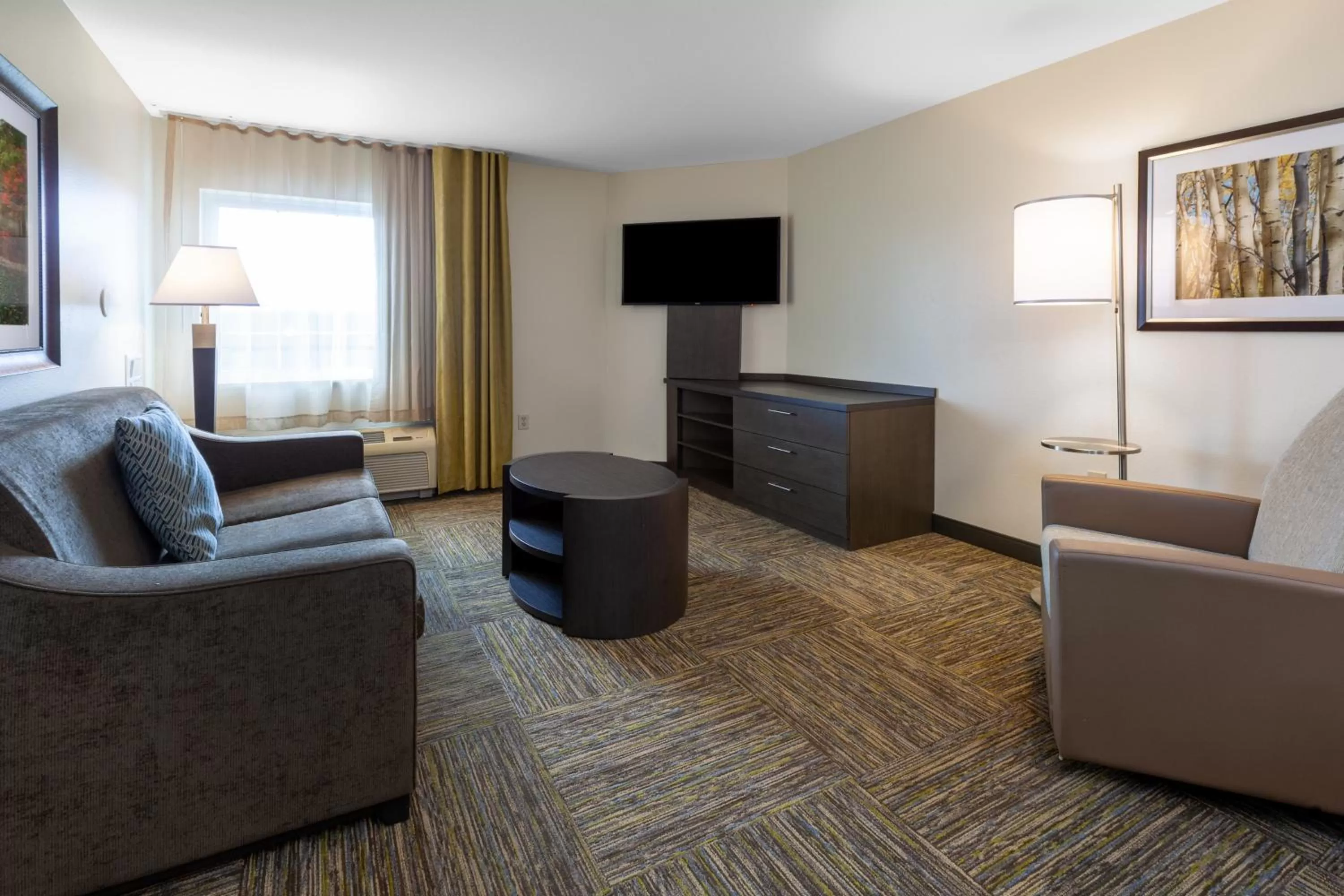 Photo of the whole room in Candlewood Suites Kalamazoo by IHG