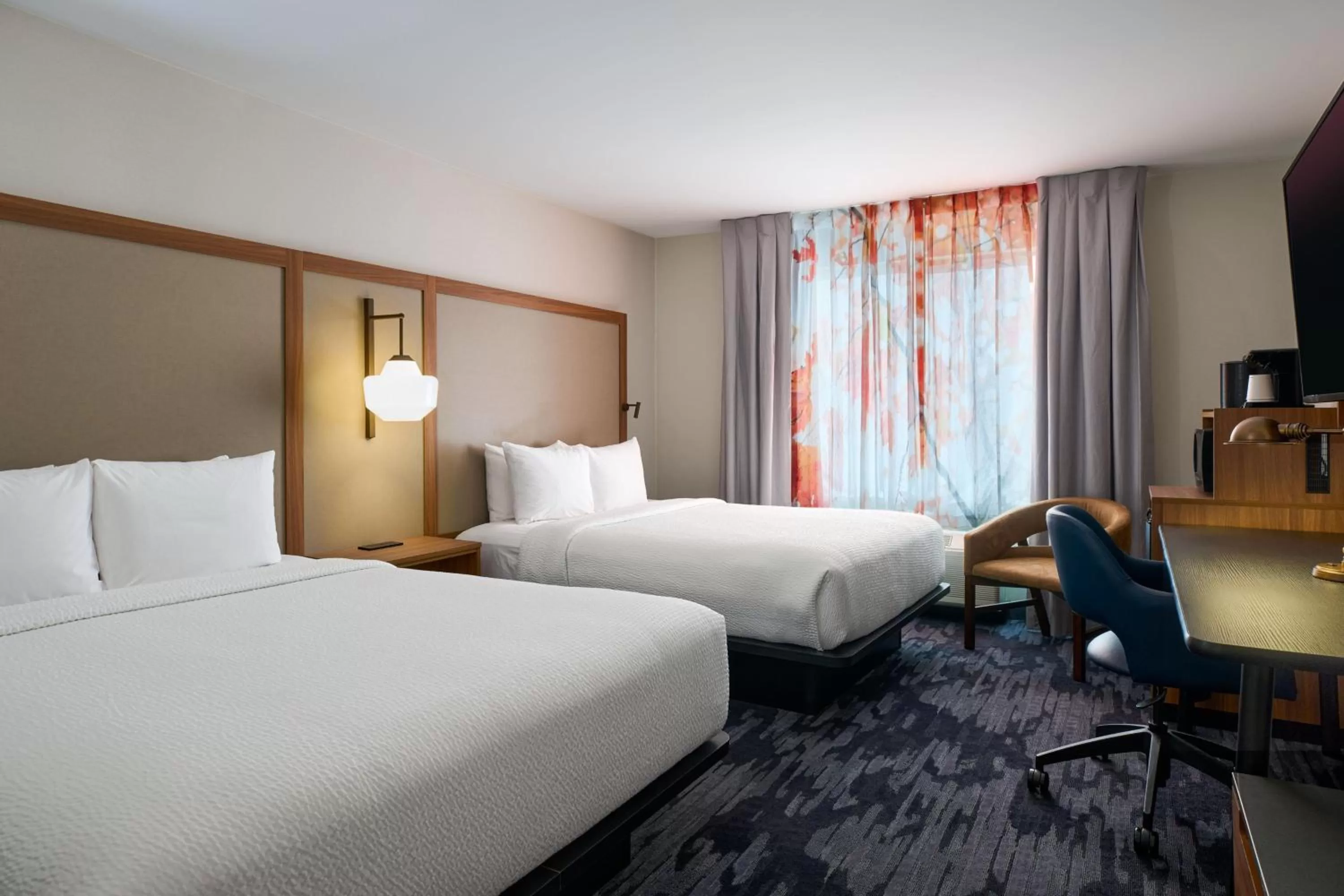 Photo of the whole room, Bed in Fairfield Inn and Suites by Marriott Winchester