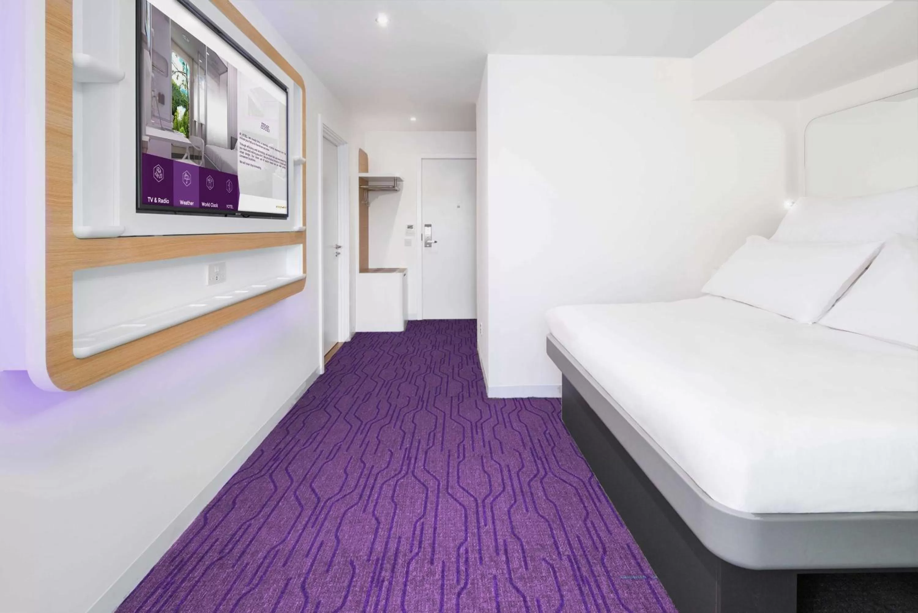 TV and multimedia, Bed in YOTEL Edinburgh