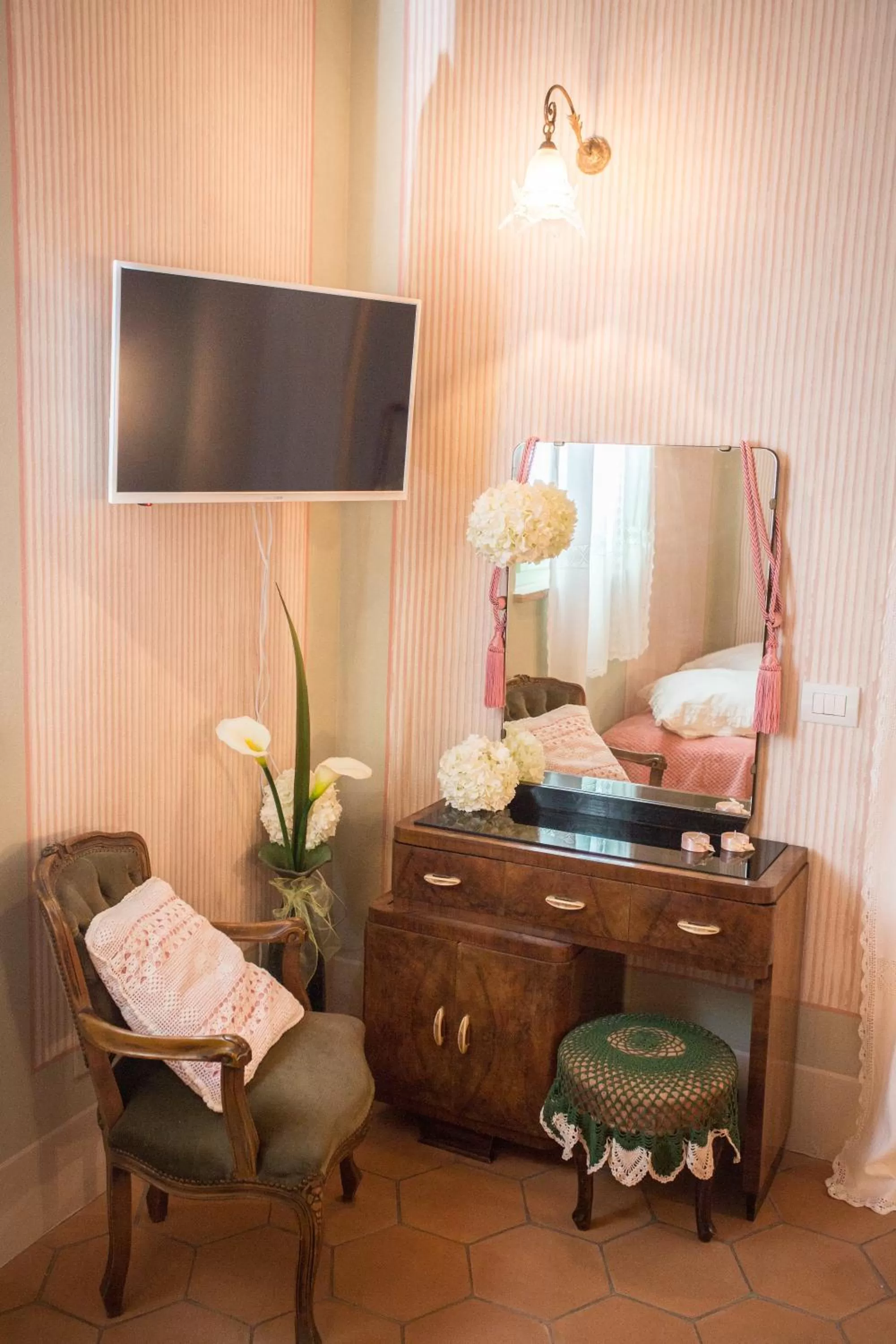 TV and multimedia, Bed in Locanda Antico Casale Cesenatico