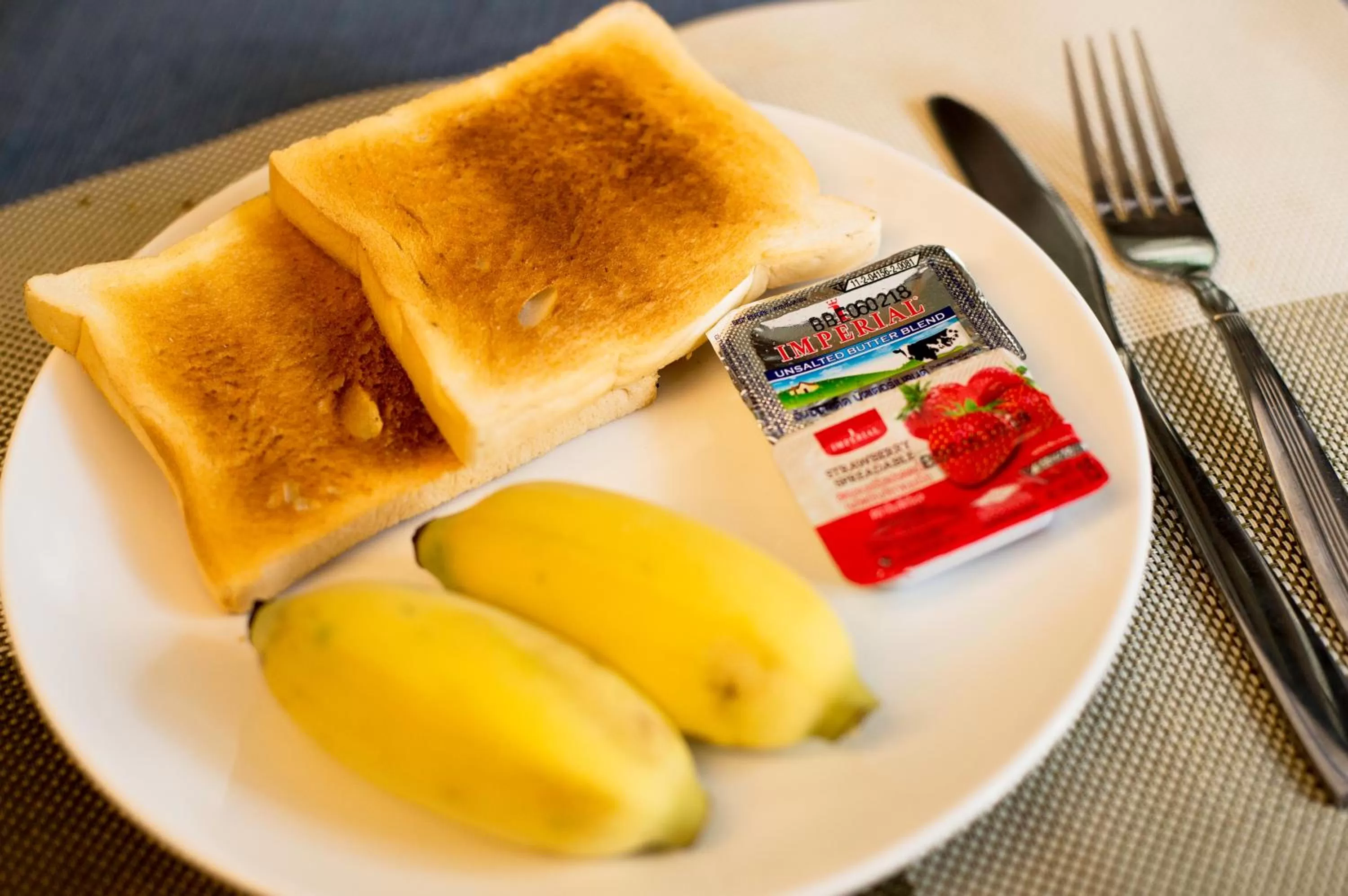 Breakfast in White Residence Hotel & Apartment