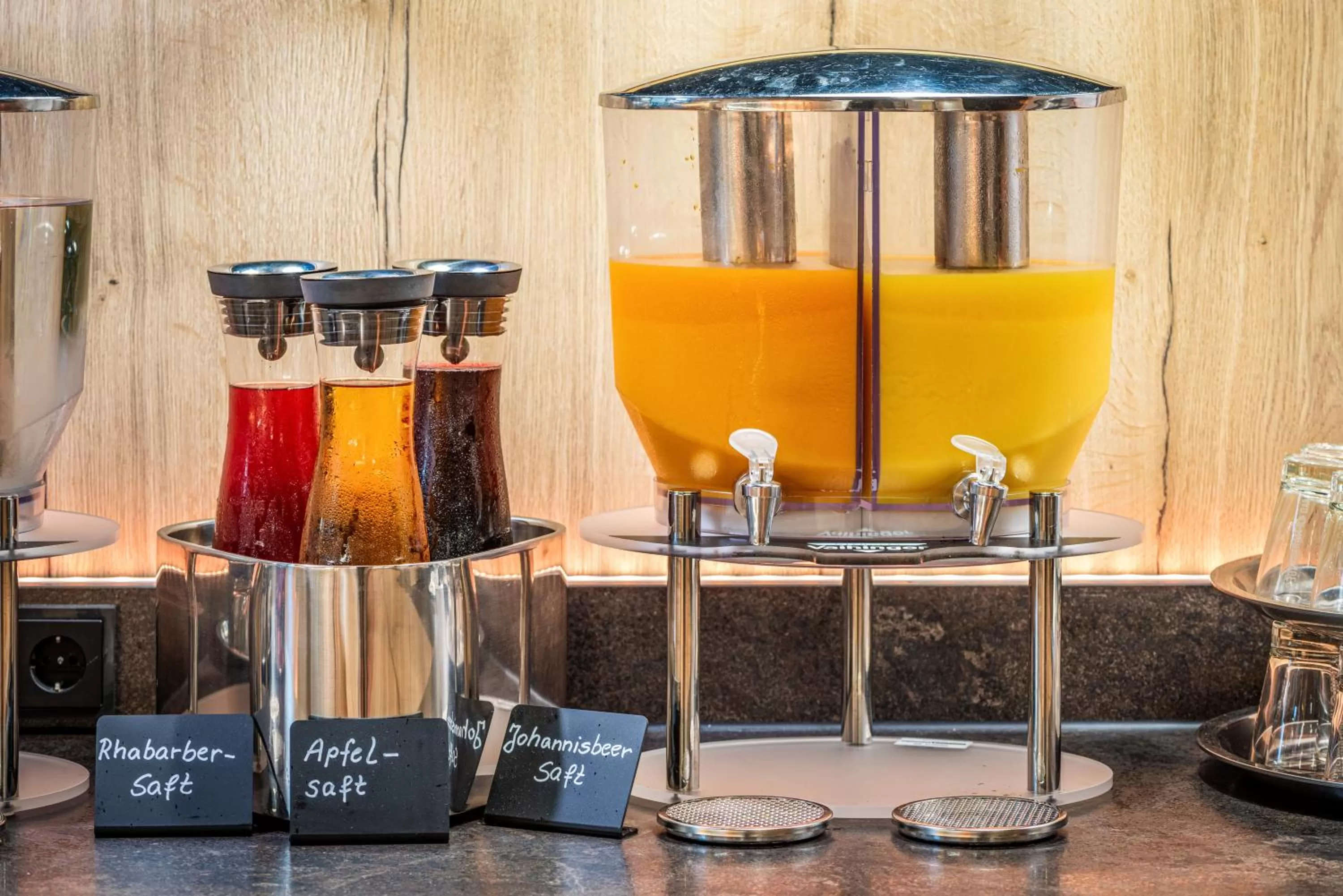 Food and drinks in AKZENT Hotel Villa Saxer