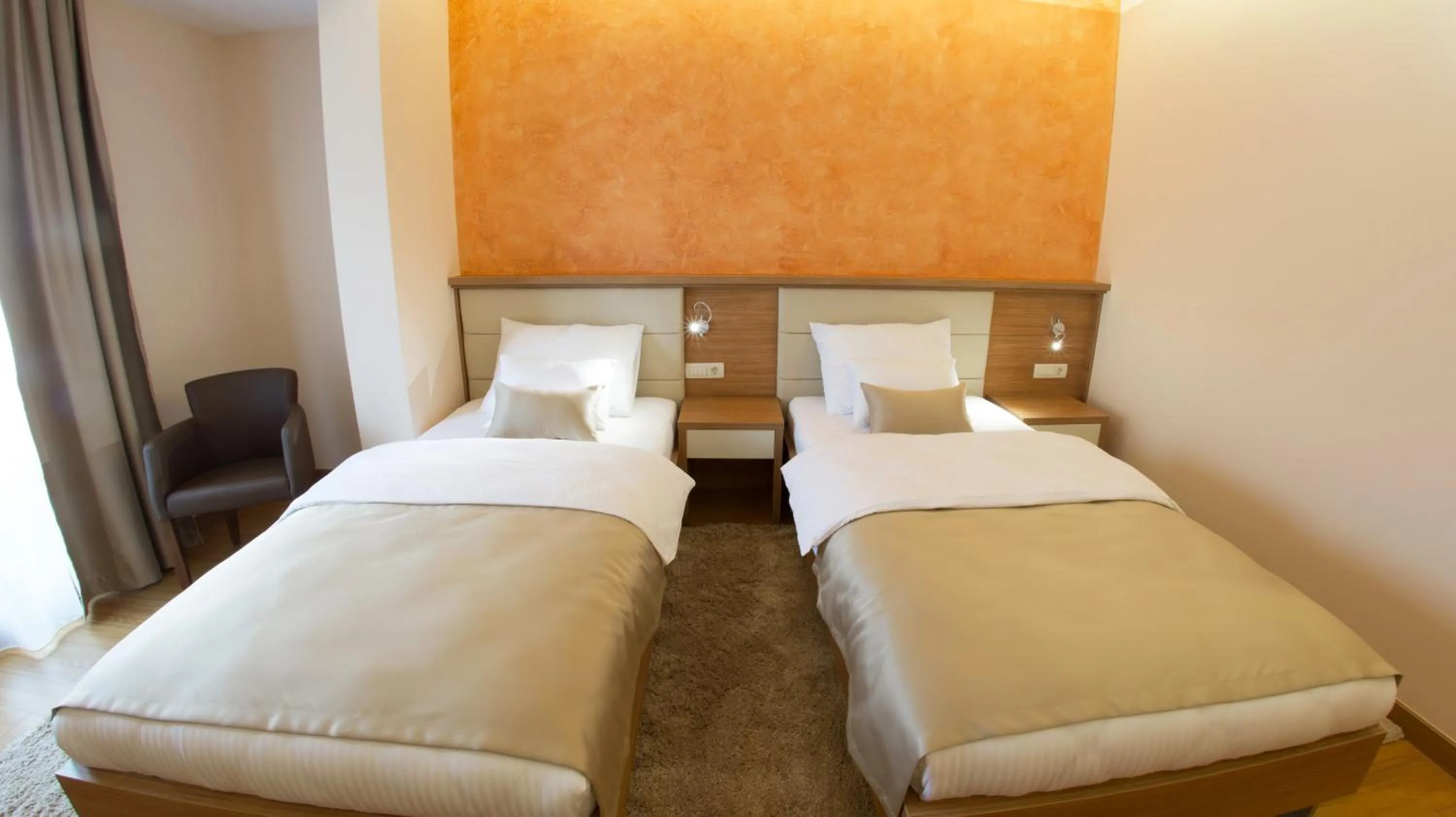 TV and multimedia, Bed in Hotel Mostar