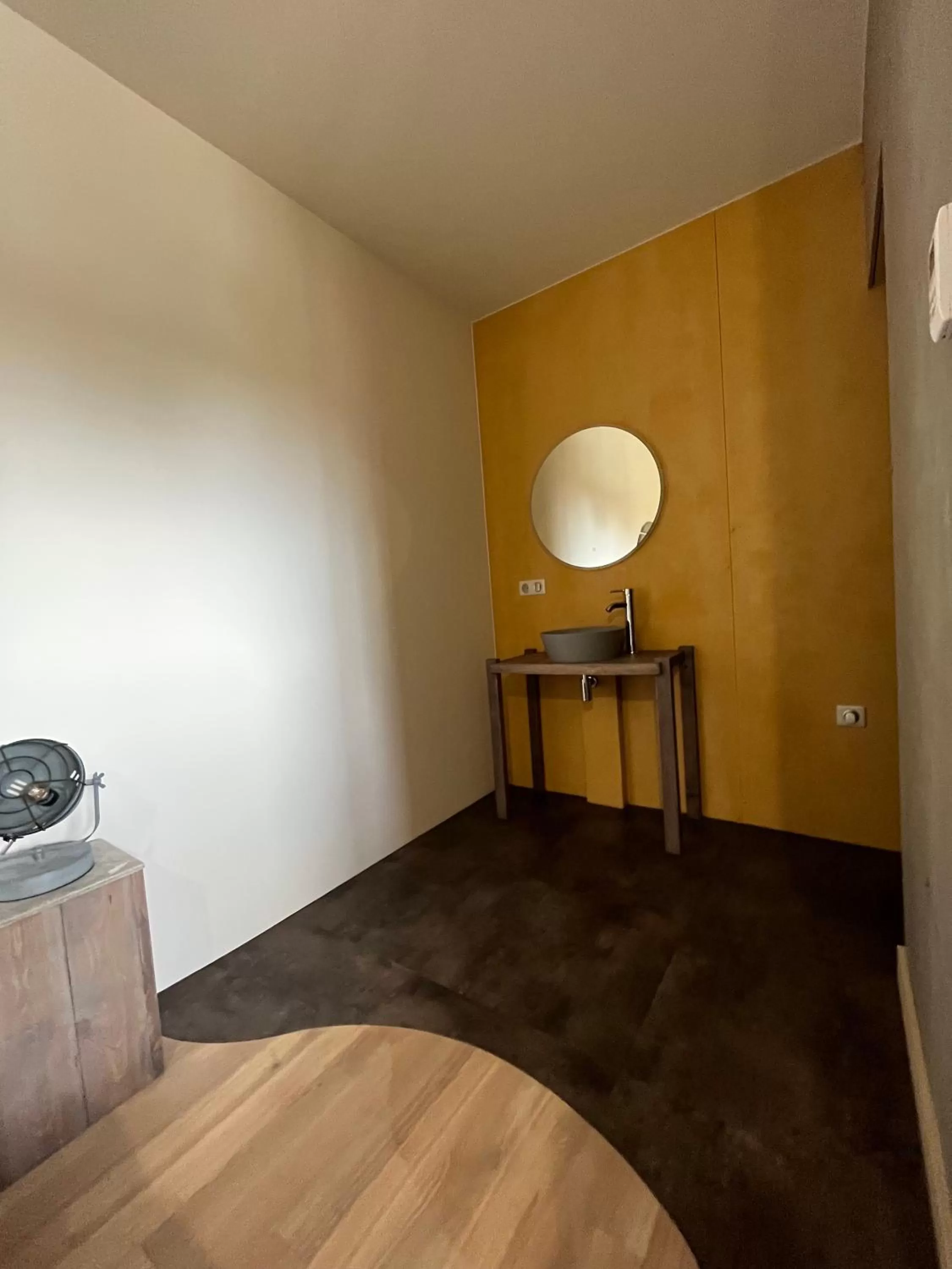 Bathroom in Hôtel En Tilleul