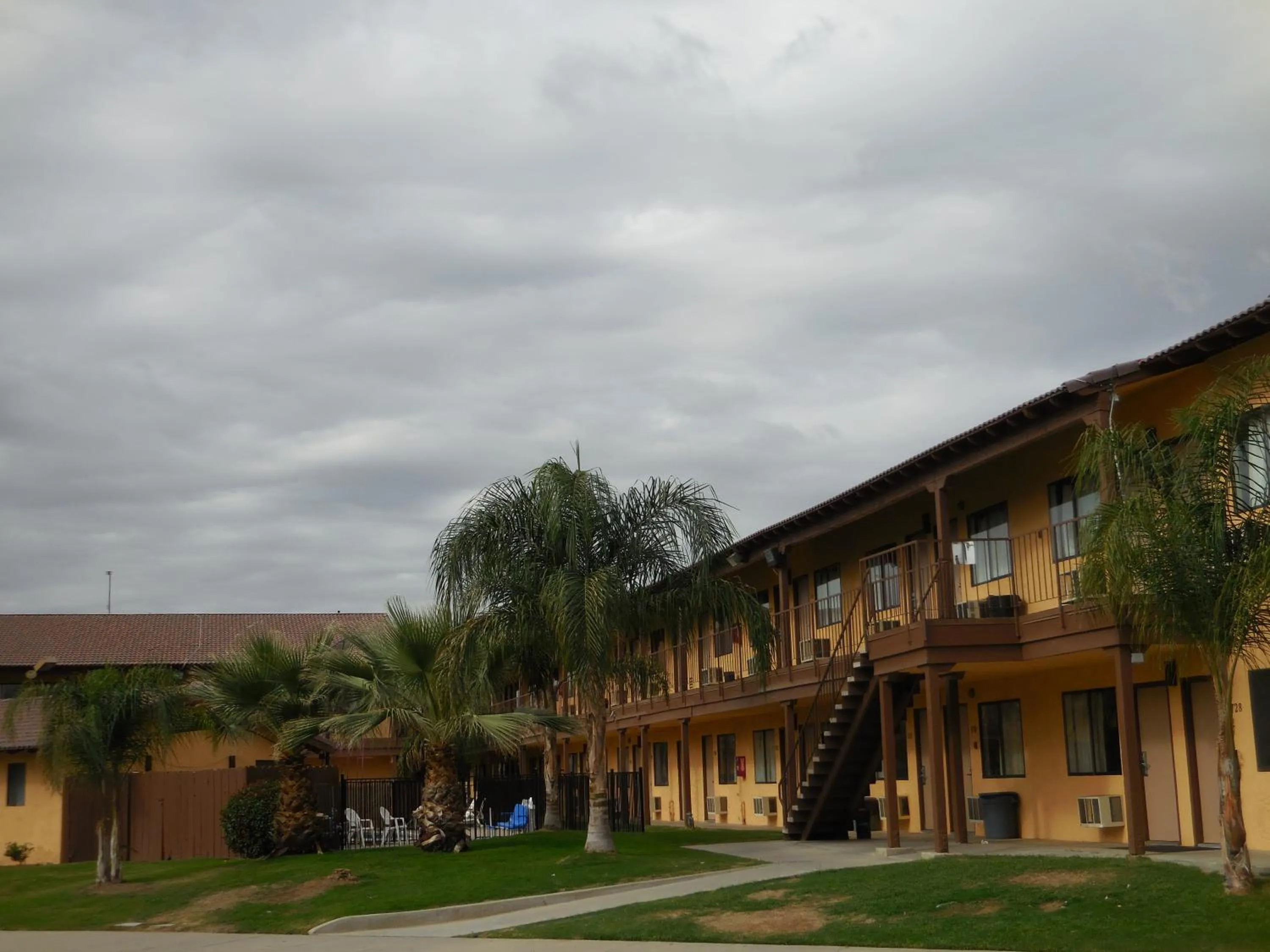 Property building in Best Economy Inn & Suites