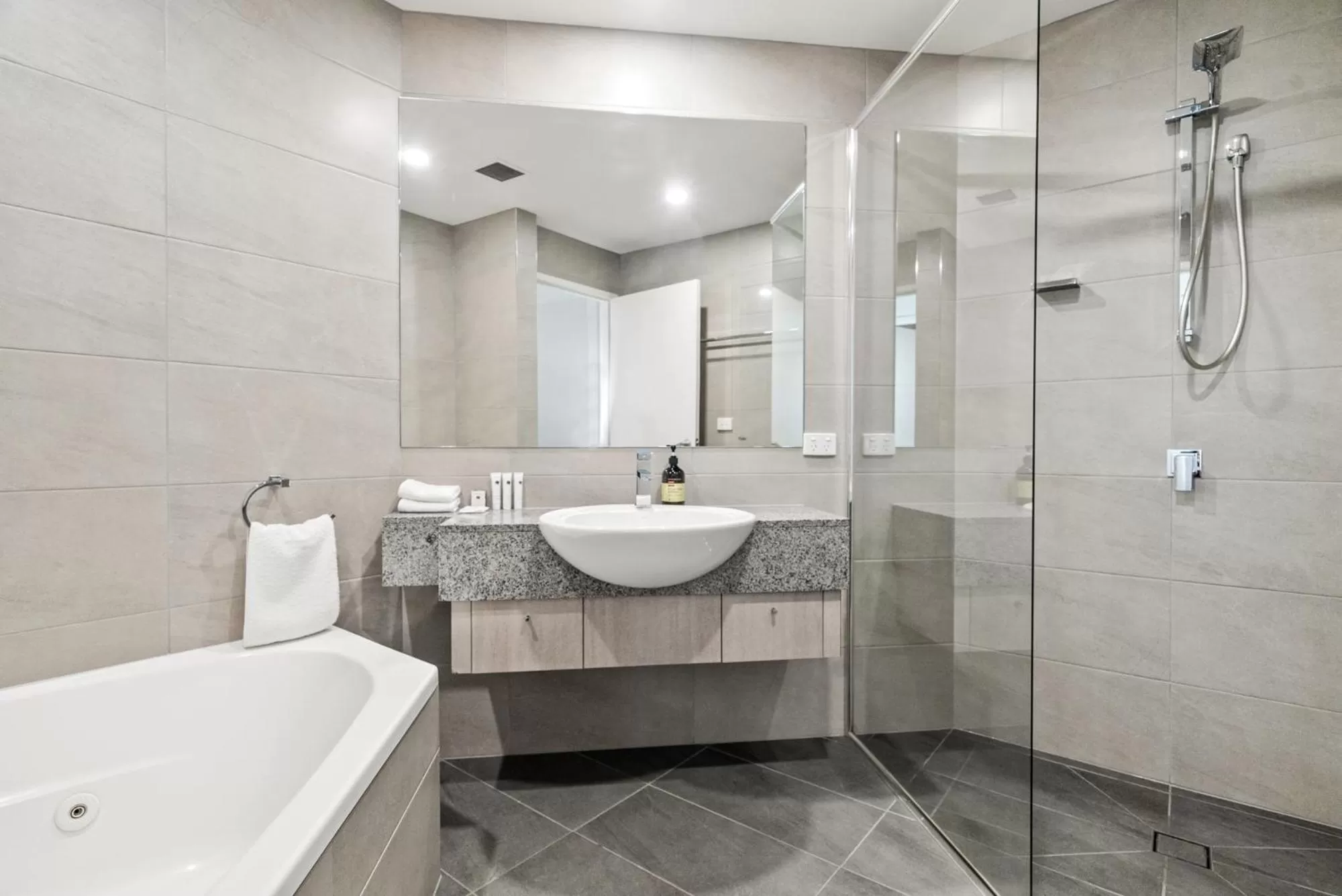 Bathroom in Alpine Woodsmoke Apartments