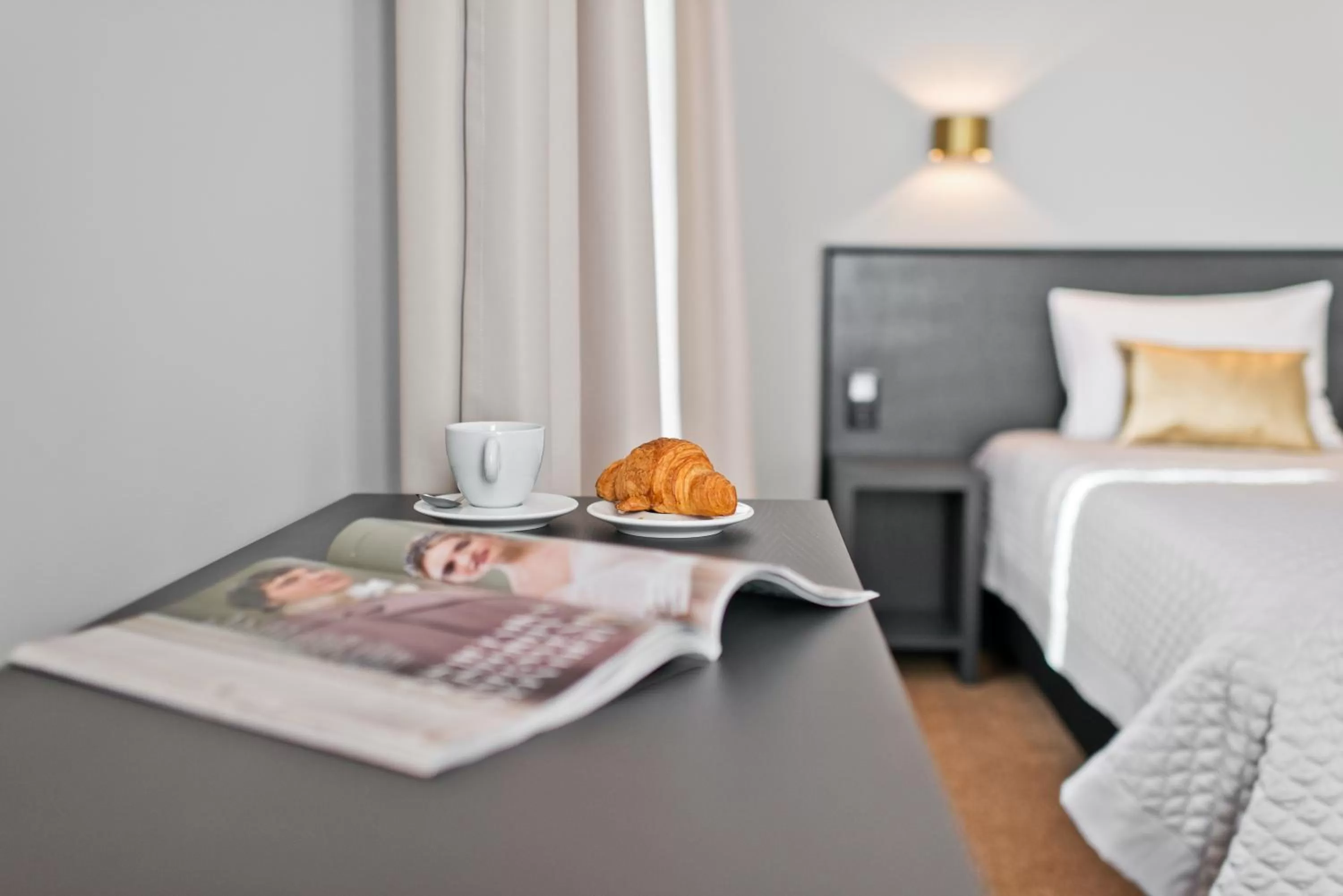 Breakfast, Bed in 15th Avenue