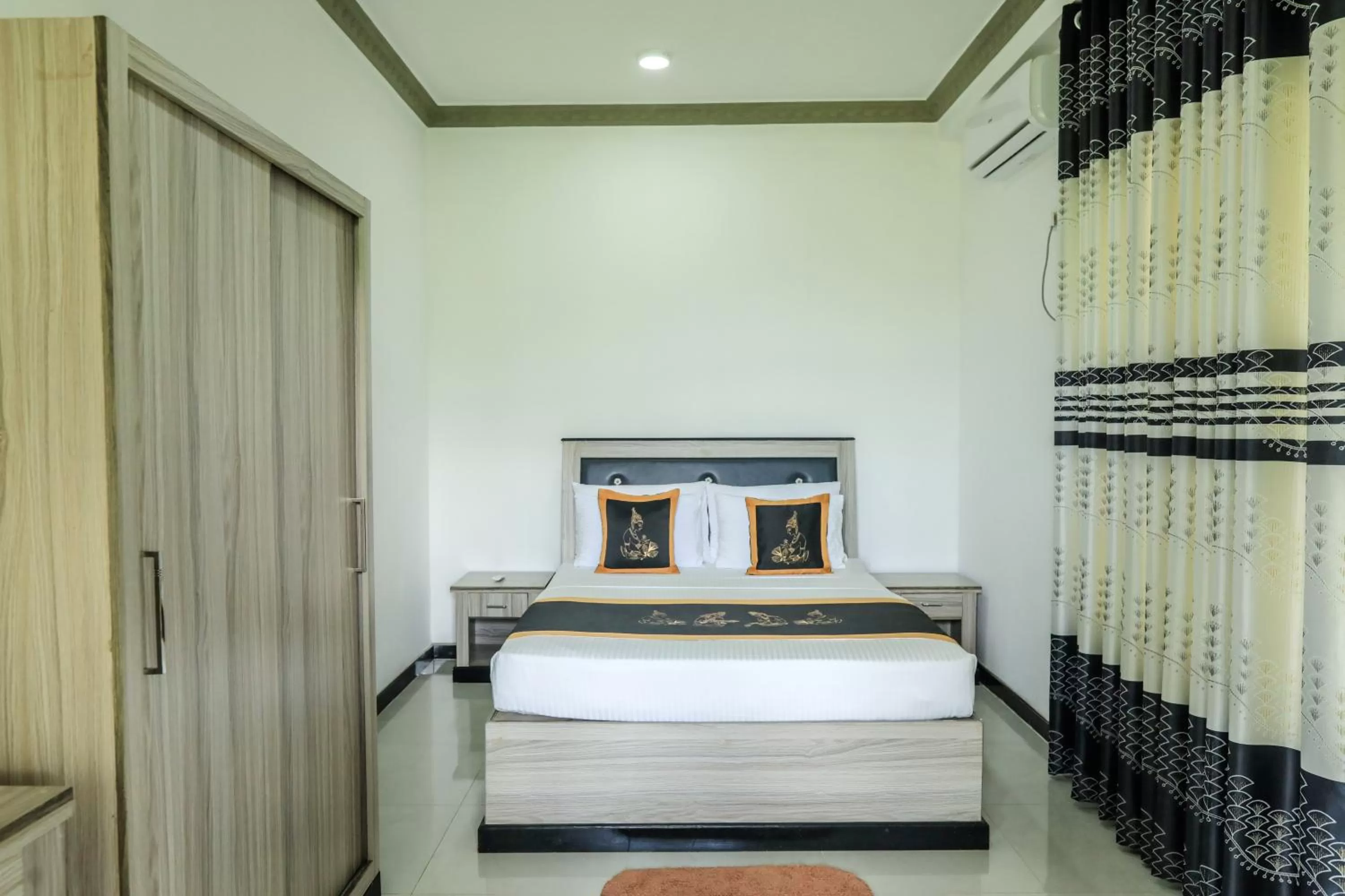 Superior Double Room in Sigiriya Kingdom Gate Dambulla
