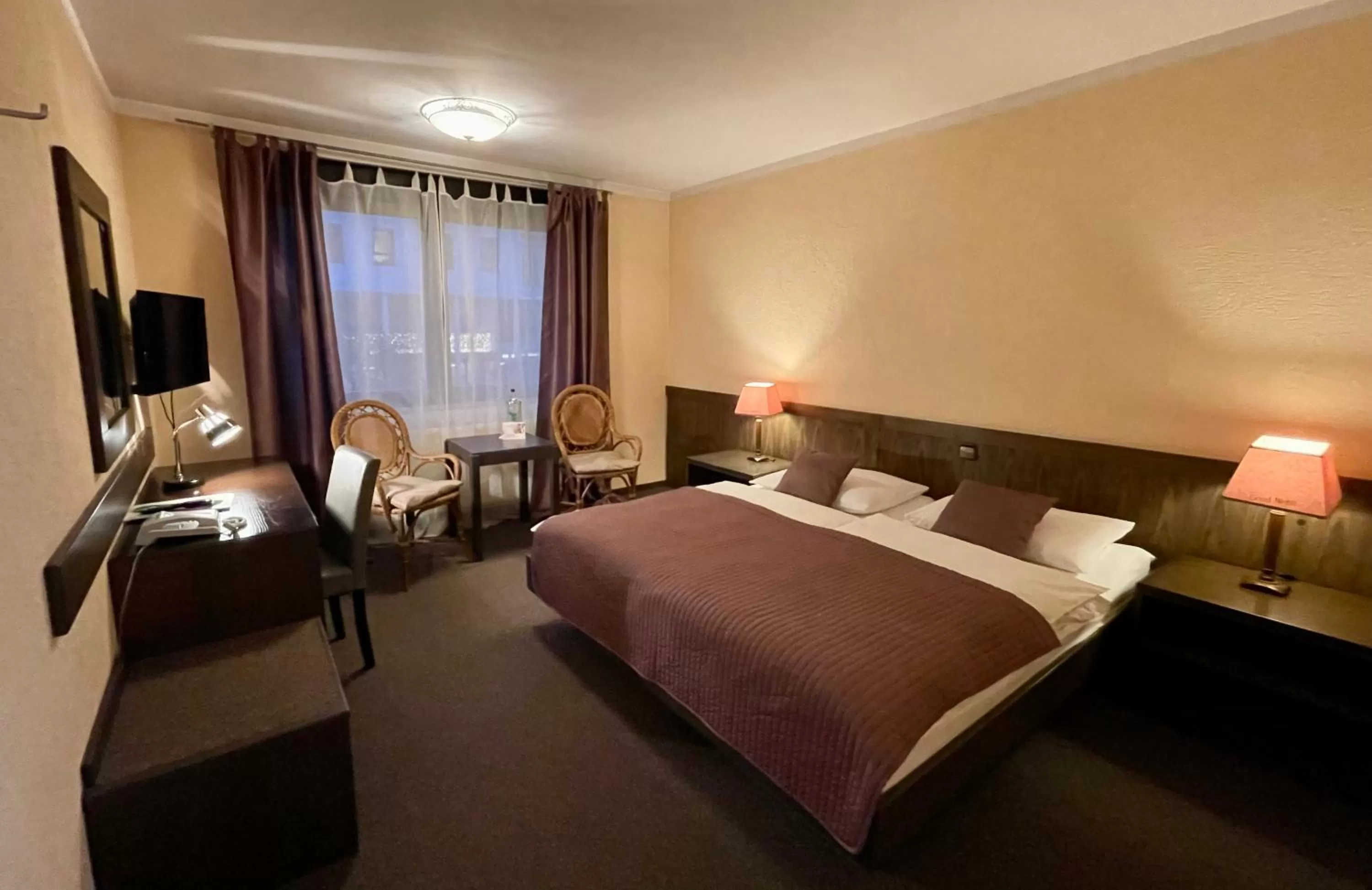 Bed in Hotel Brunnenhof