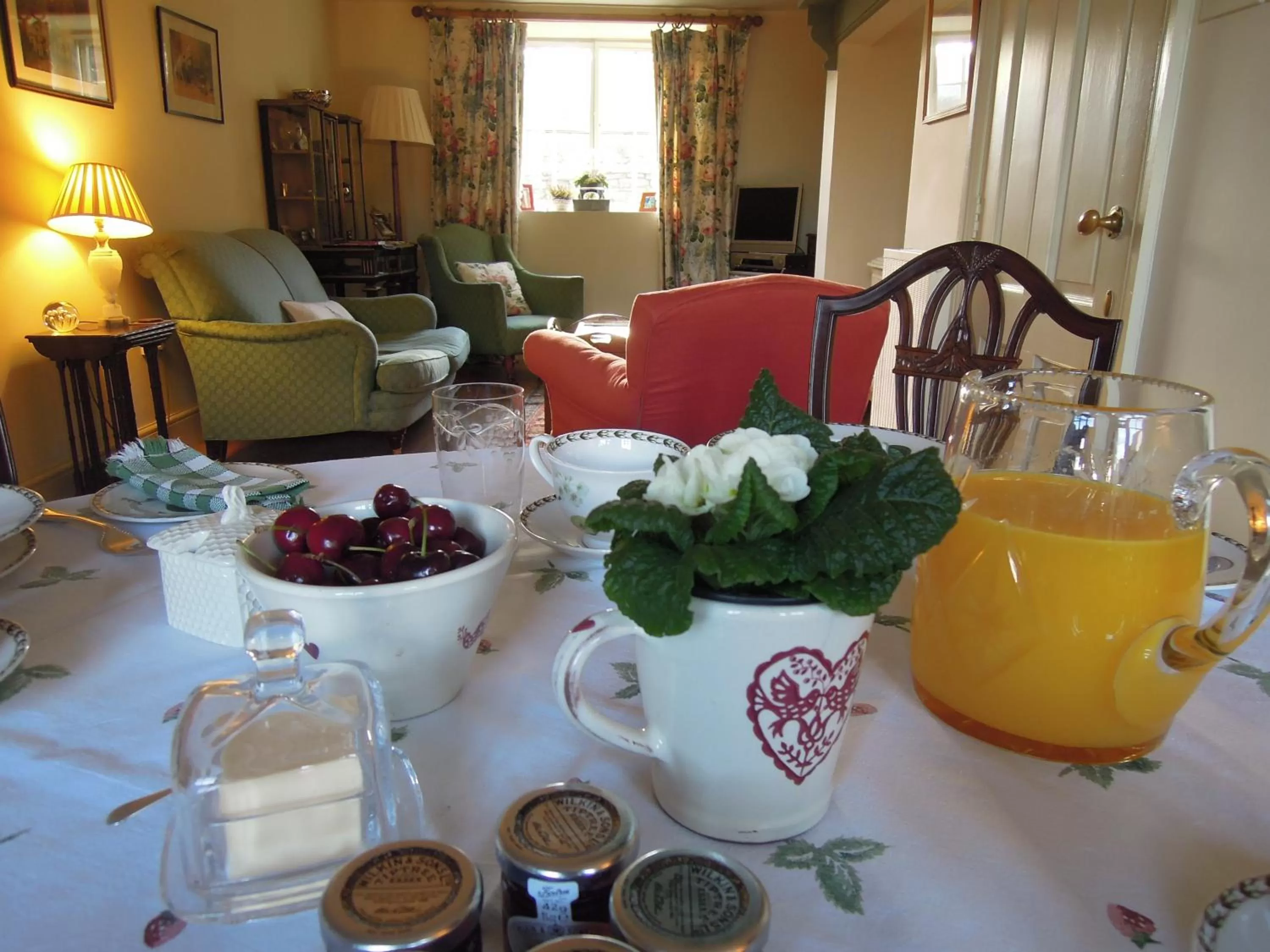 Breakfast in Hound House Bed & Breakfast