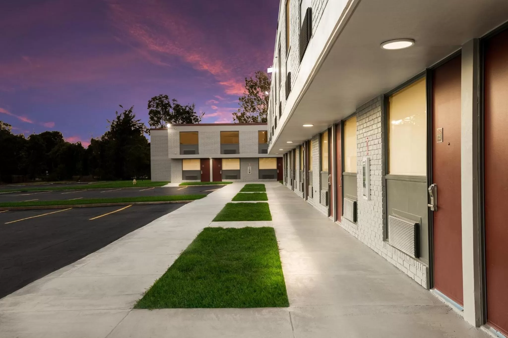 Property building in Red Roof Inn Alexandria, LA