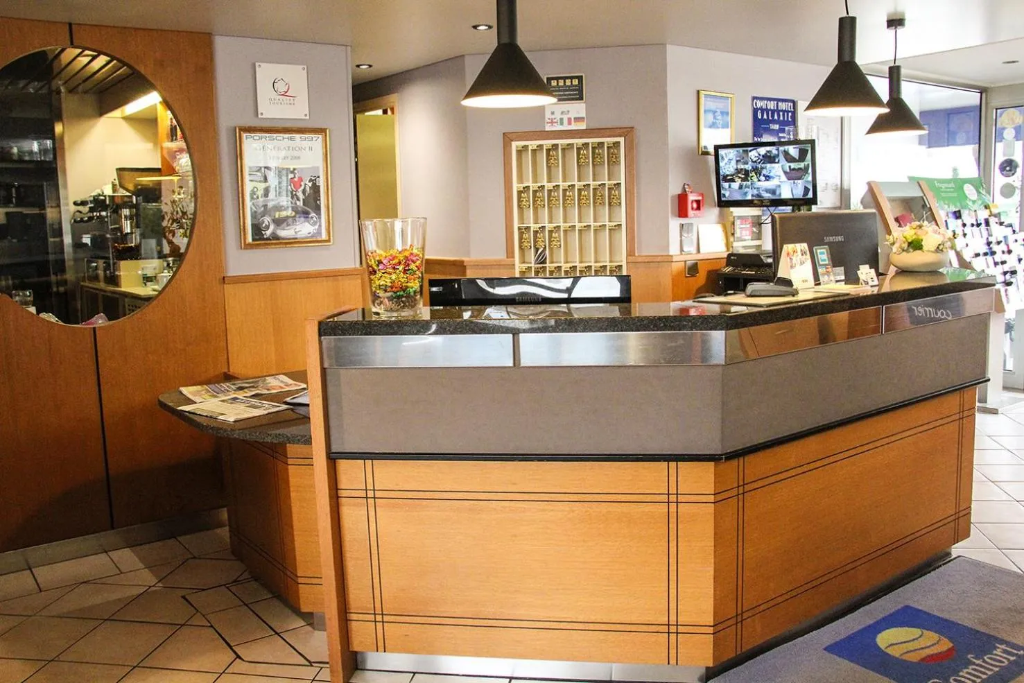 Lobby or reception in The Originals City, Hôtel Galaxie, Nice Aéroport