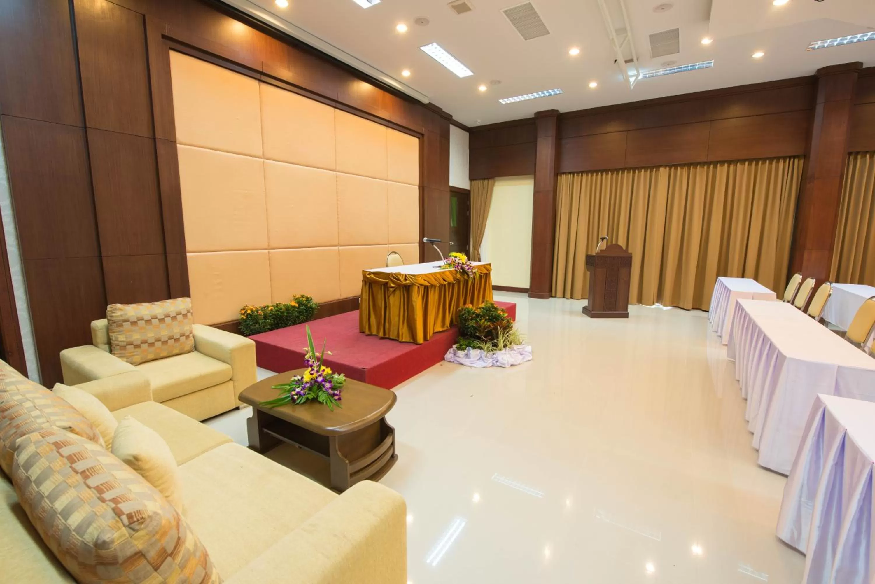 Meeting/conference room in Krabi Front Bay Resort