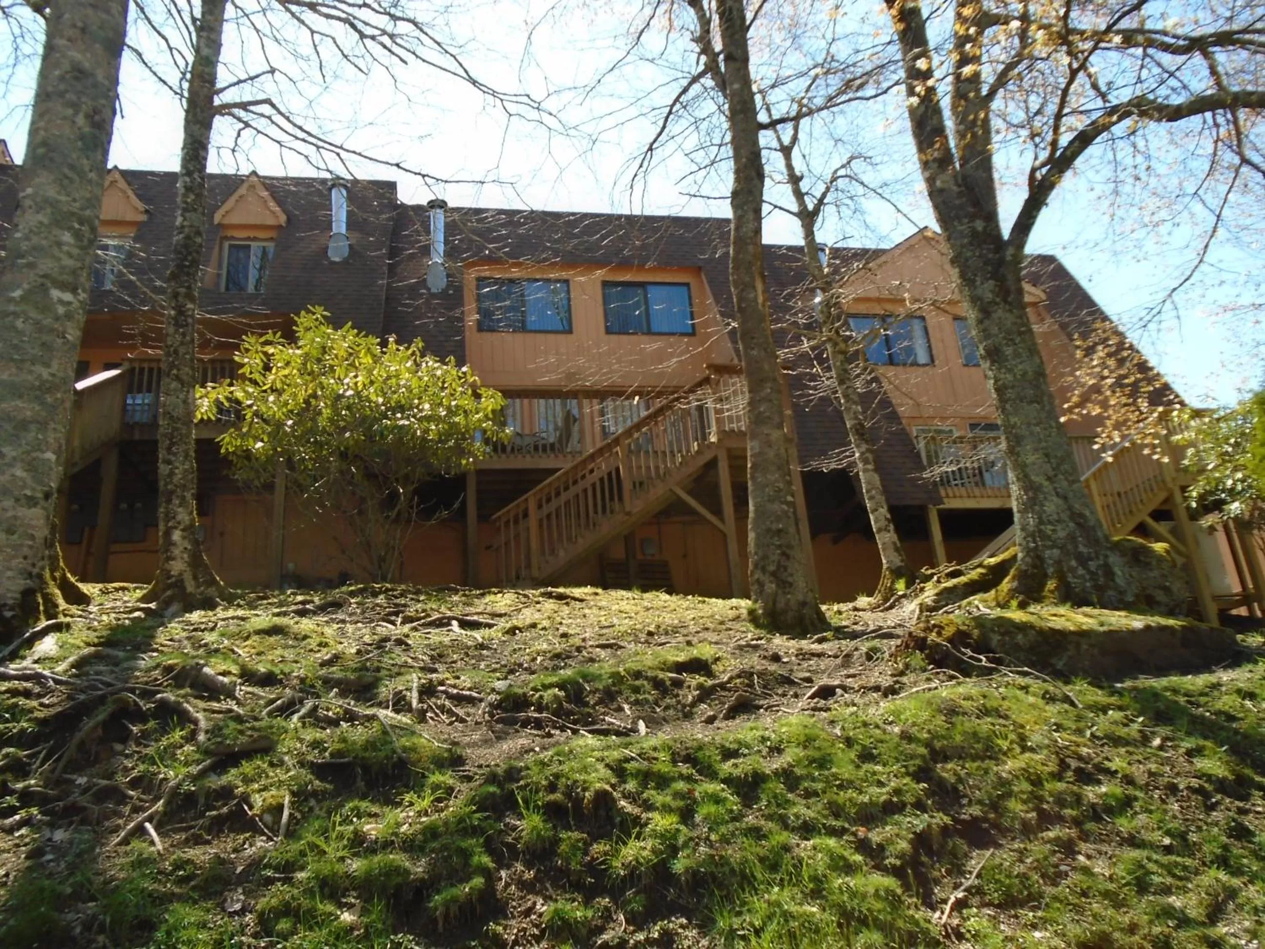 Property Building in Cedar Village Condominiums