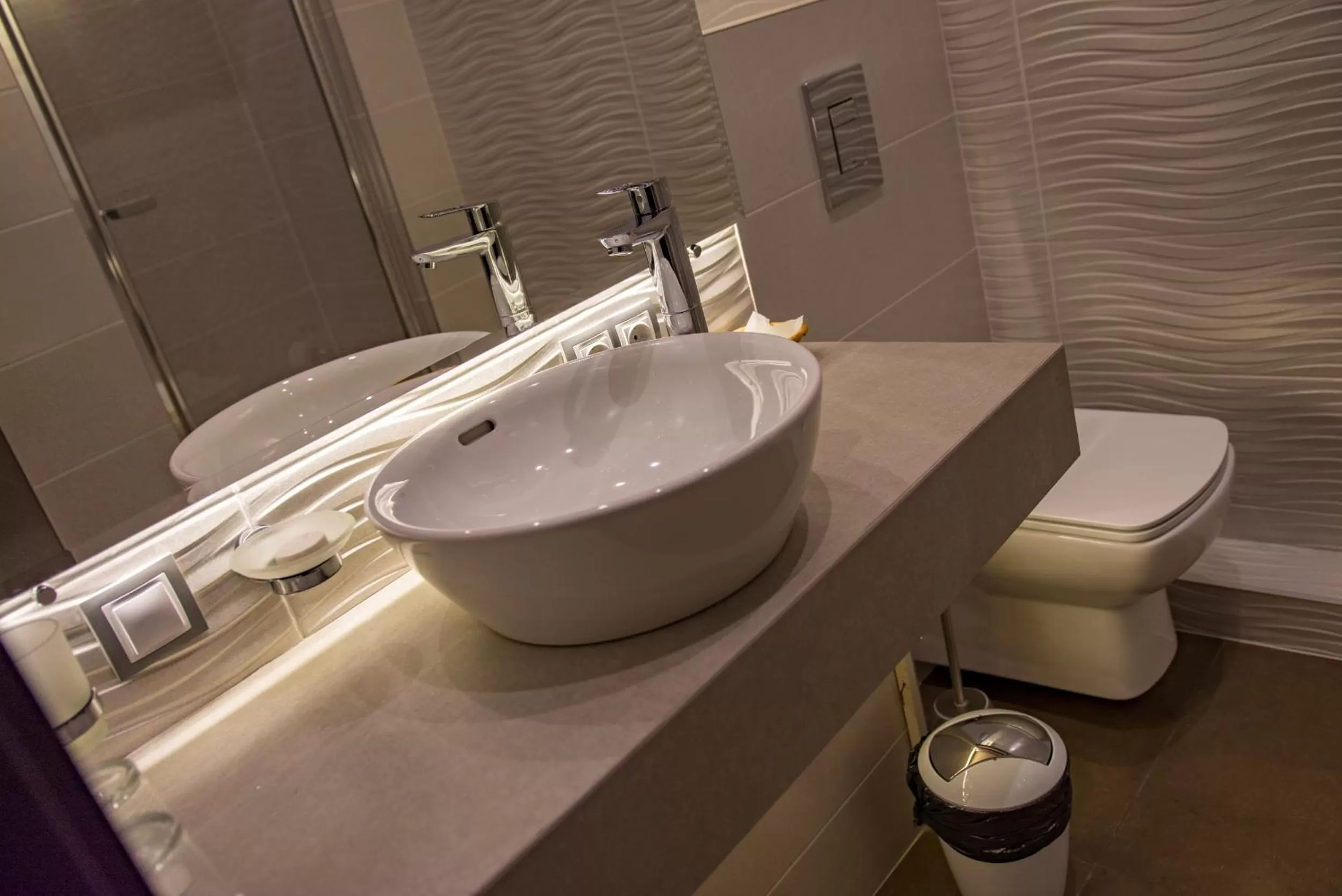 Bathroom in Horizon Hotel