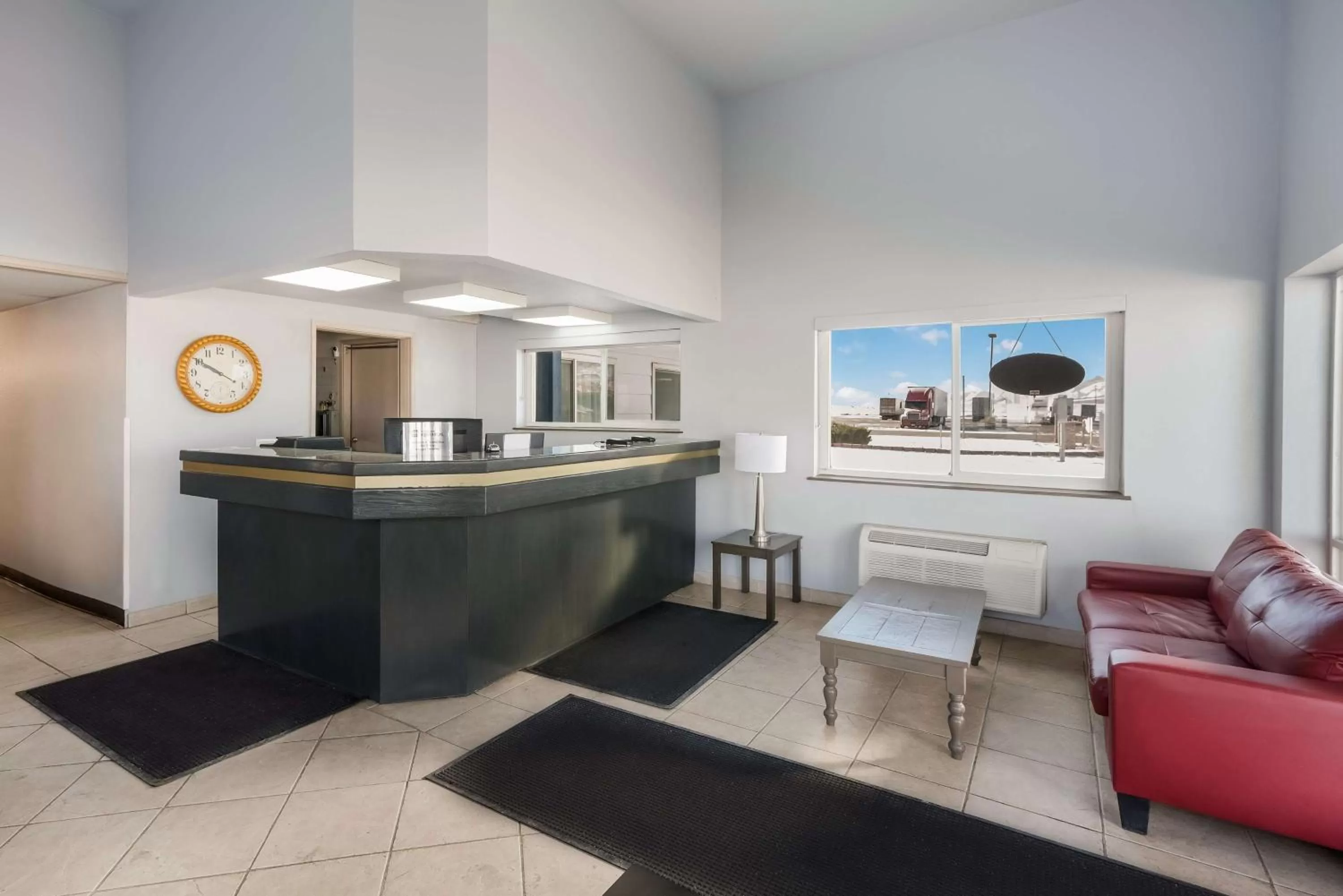 Lobby or reception in SureStay Hotel by Best Western Wells