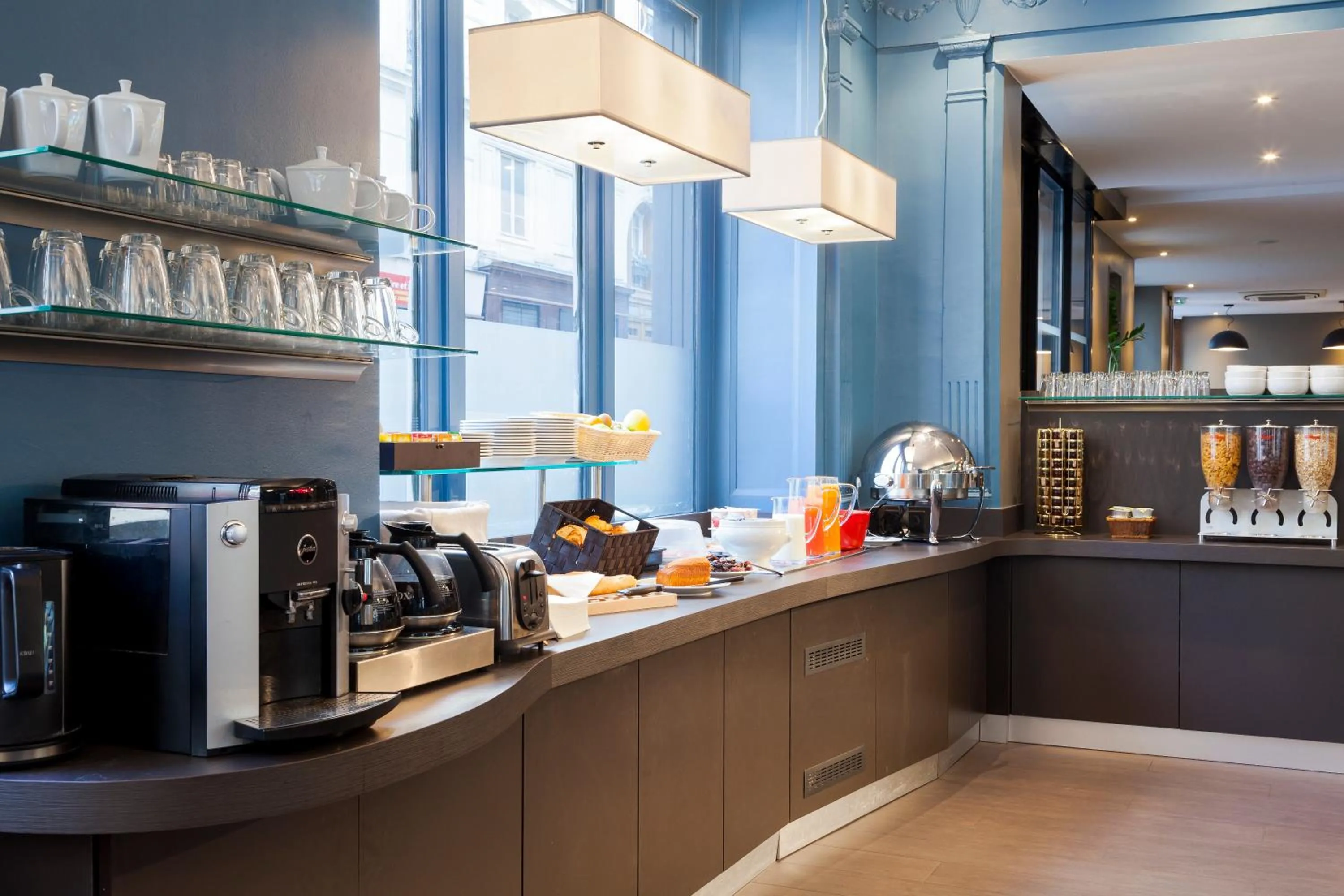 Buffet breakfast in Appia La Fayette