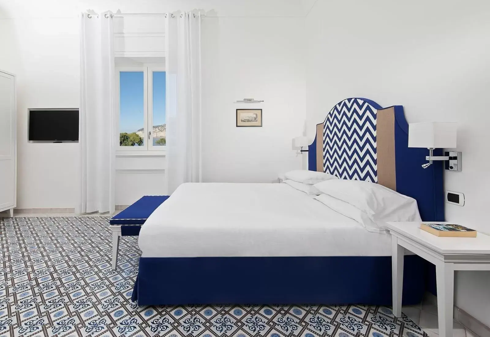 Junior Suite with Sea View in Hotel Villa Garden Junior Suite with Sea View in Hotel Villa Garden