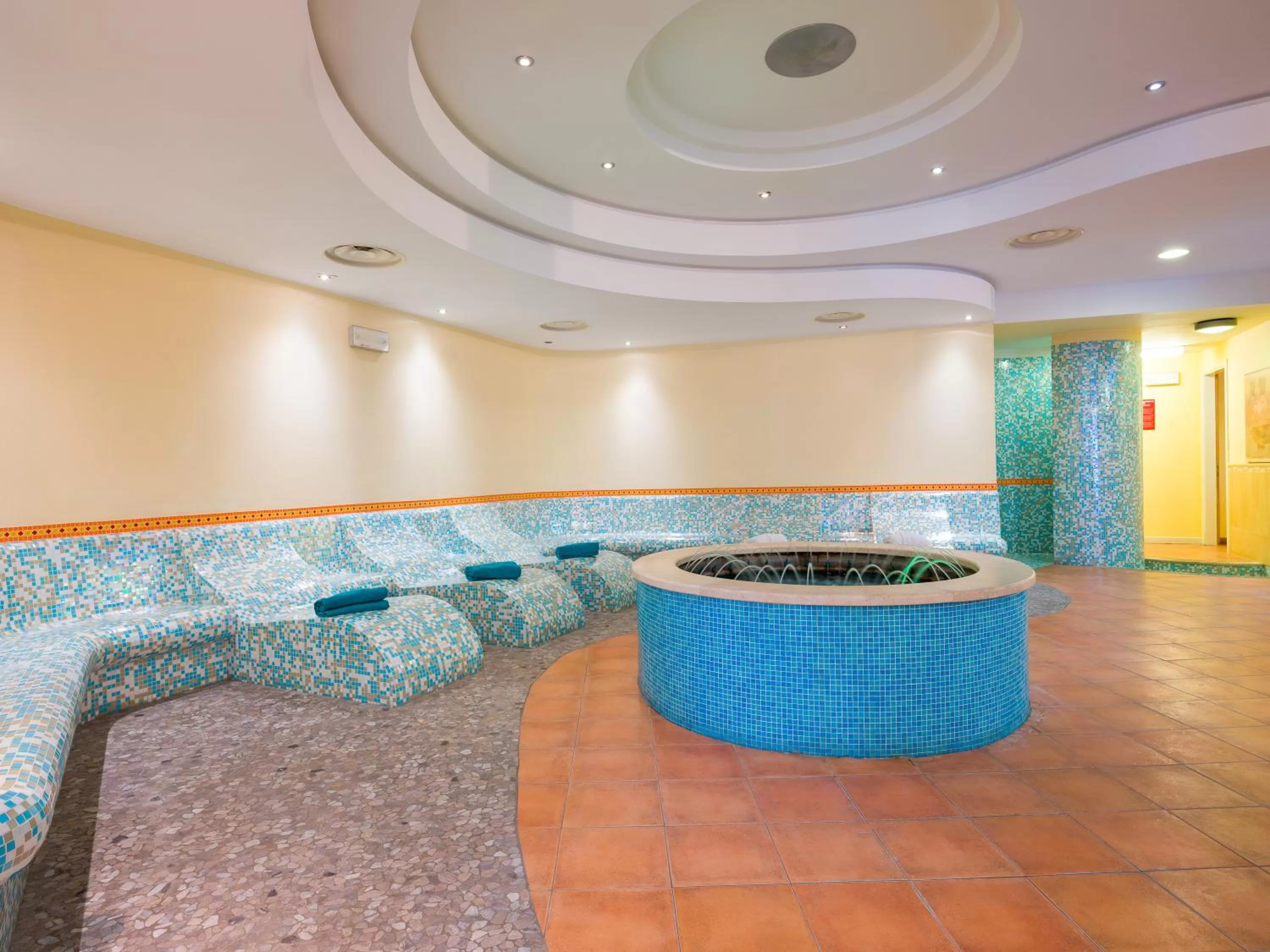Spa and wellness centre/facilities in Active Hotel Paradiso