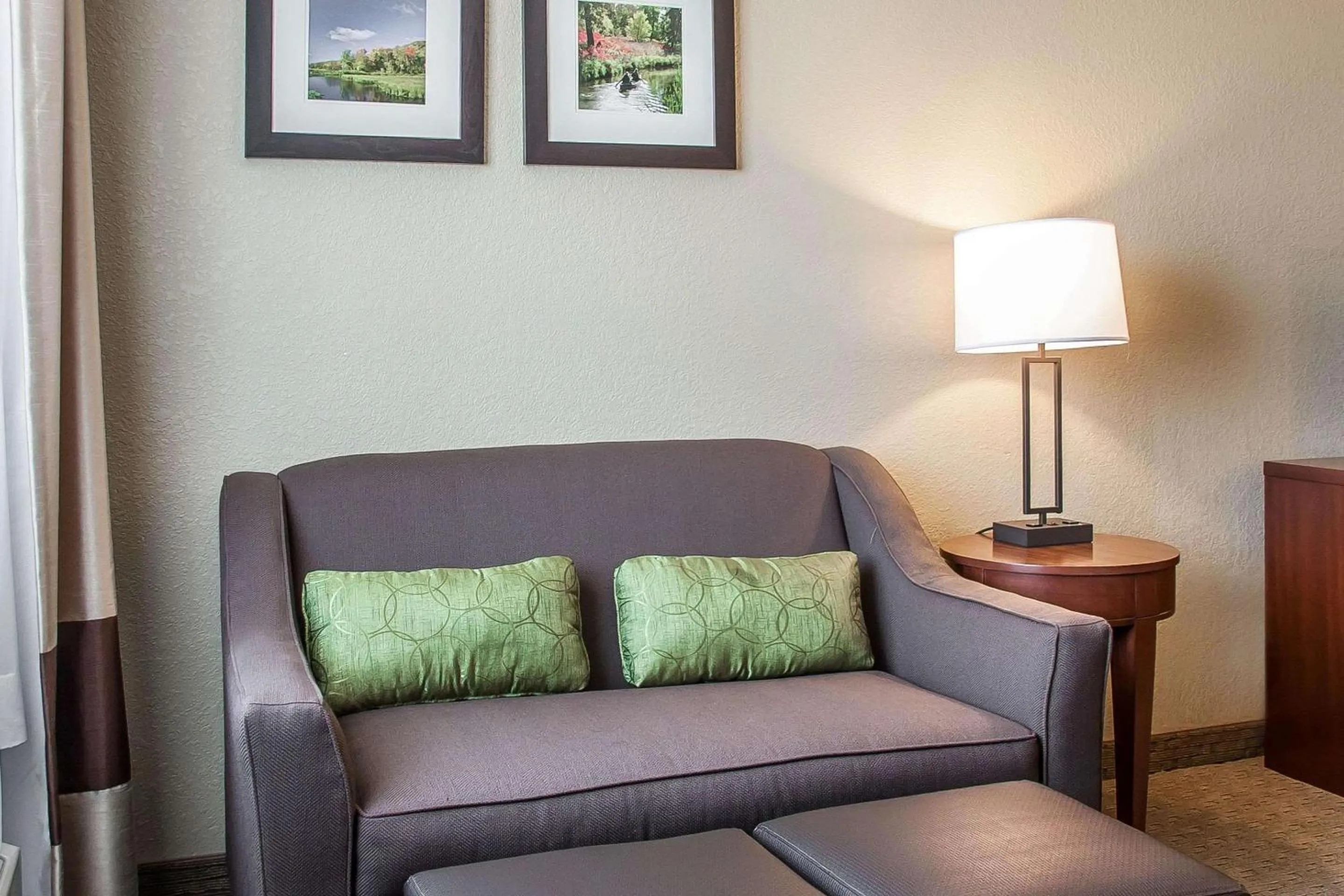 Photo of the whole room in Comfort Inn Fergus Falls