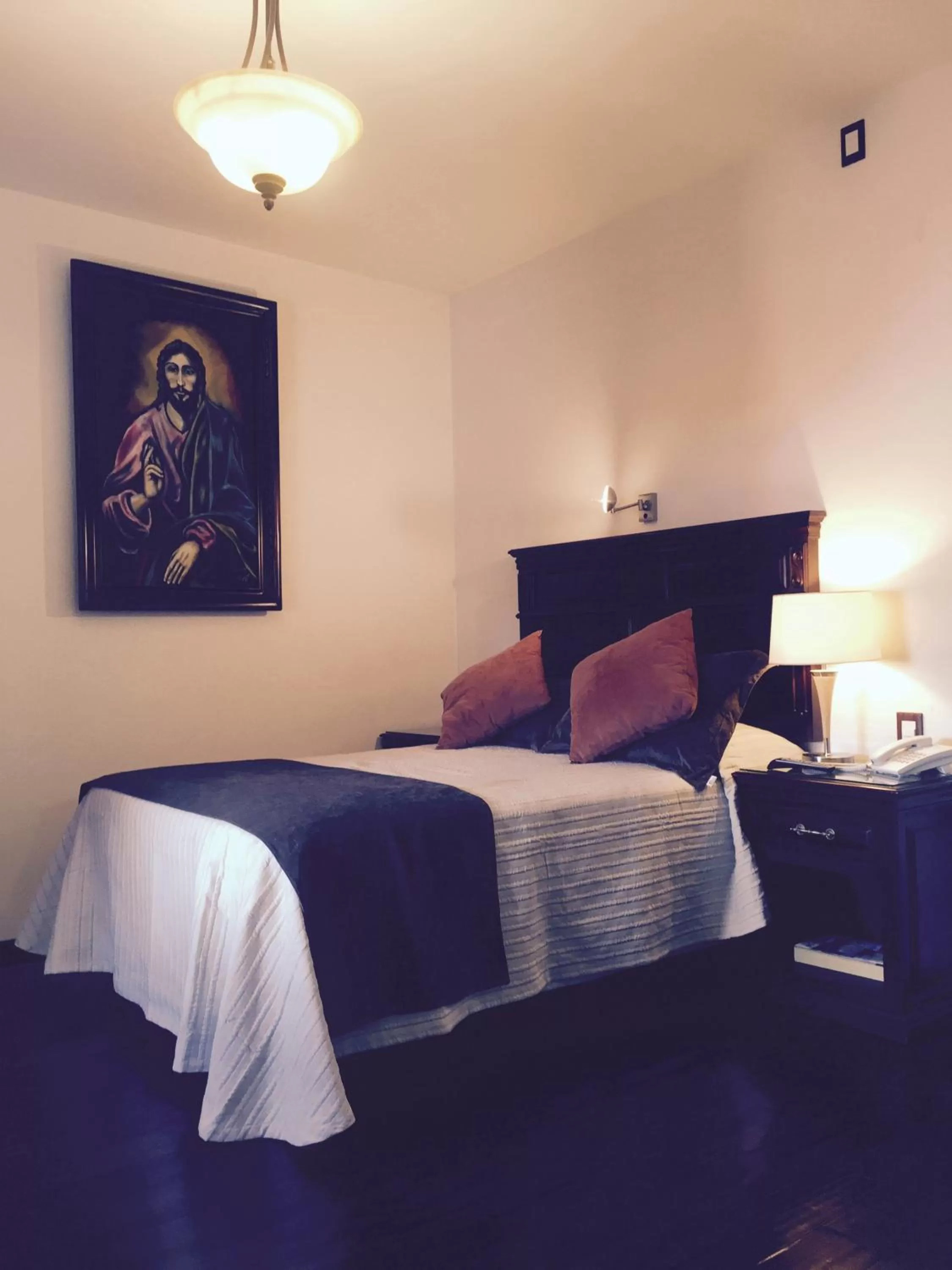 Photo of the whole room, Bed in Hotel San Xavier