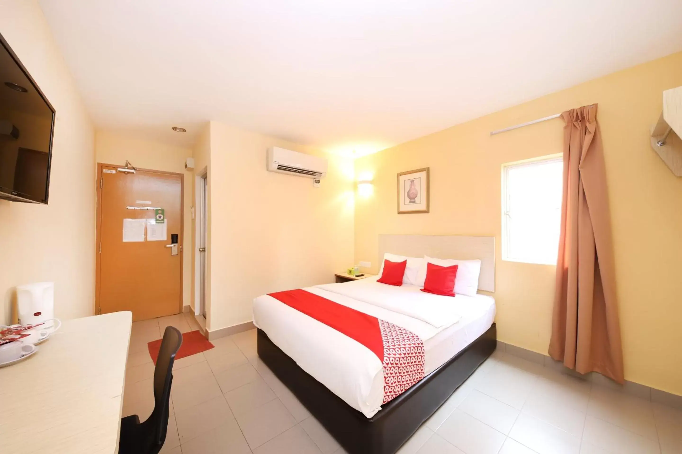 Deluxe Double Room in Super OYO 635 Seven Days Hotel Deluxe Double Room in Super OYO 635 Seven Days Hotel