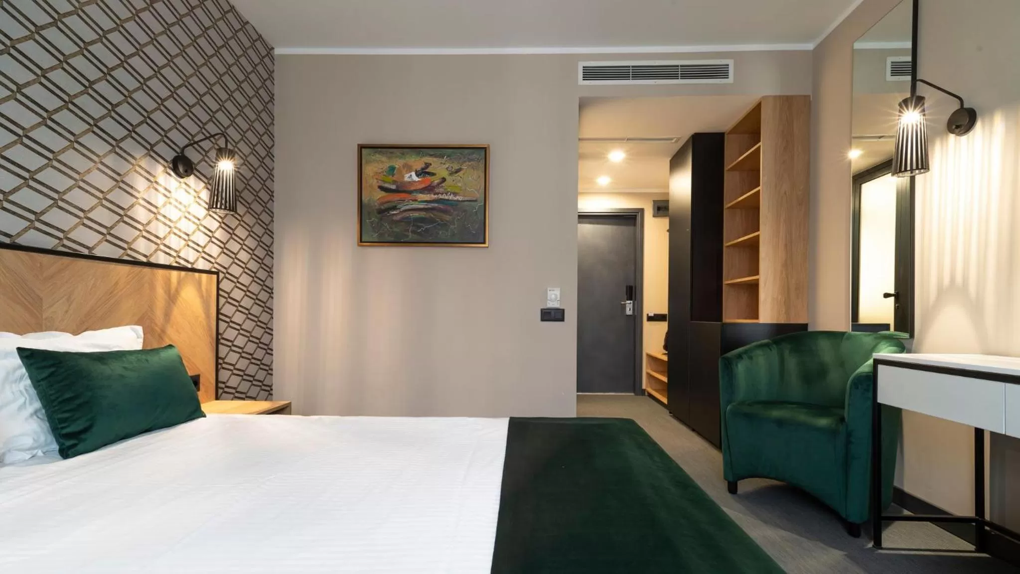 Bed in Vitosha Park Hotel - Free Indoor Pool & Parking
