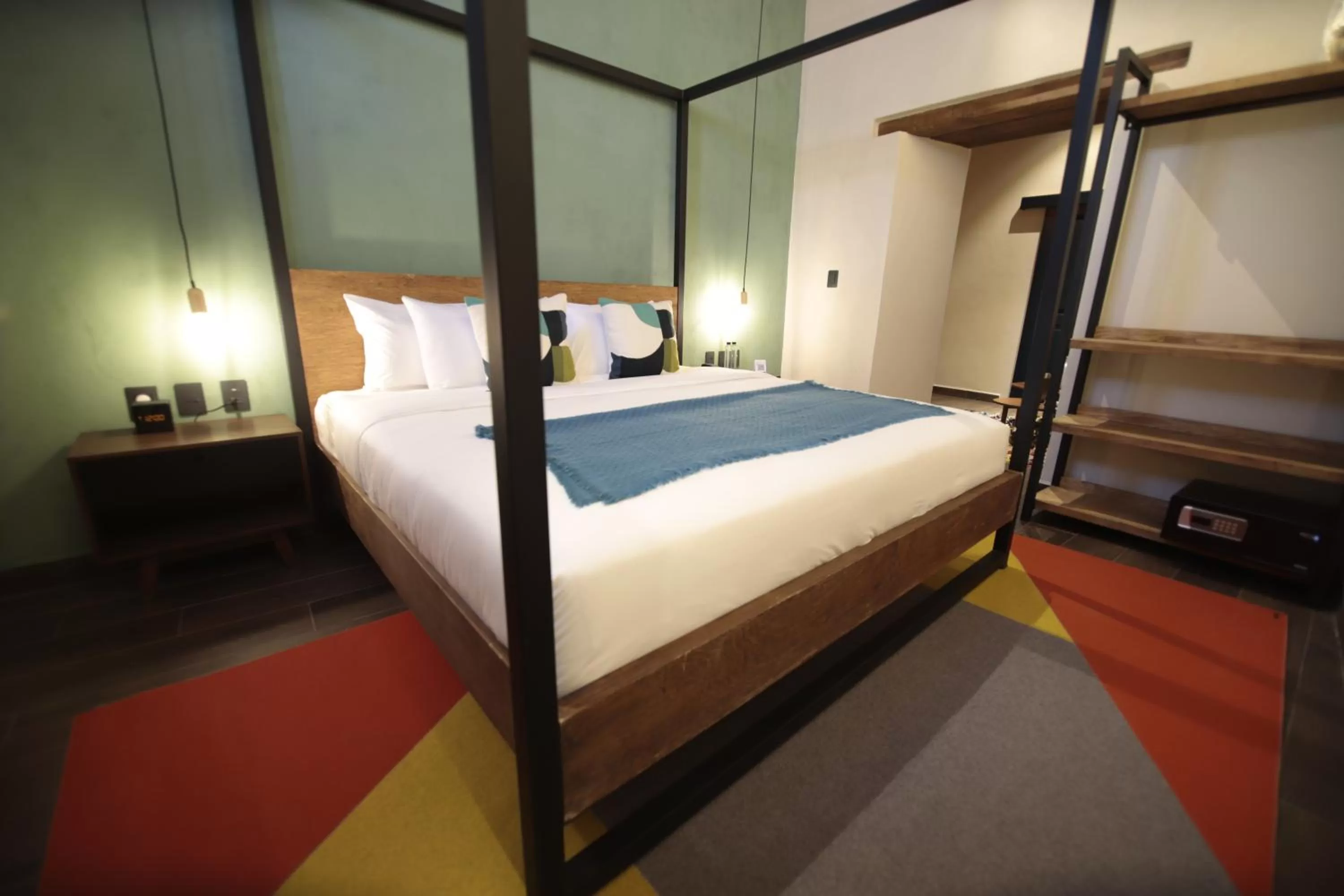 Bed in Antigua Trece Hotel Fusión & SPA