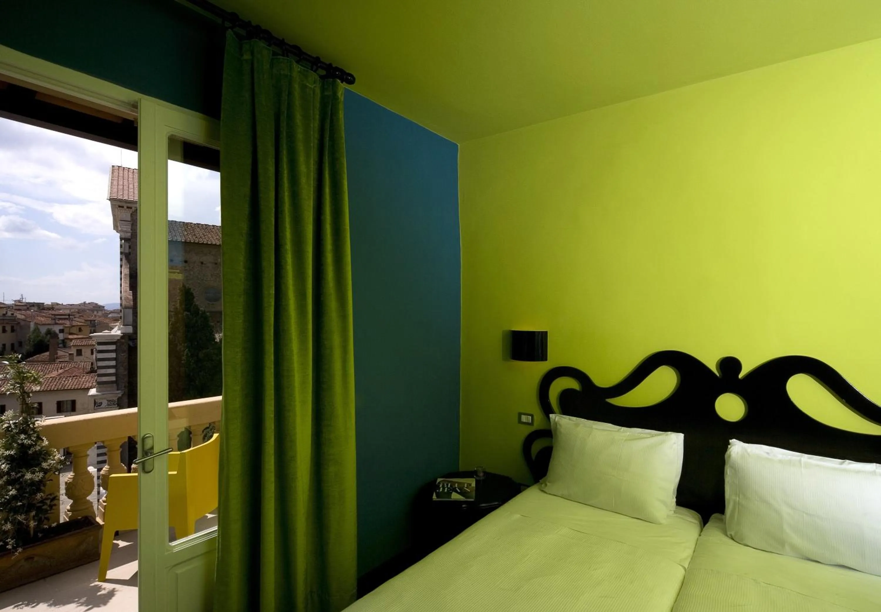 Bedroom in Hotel Universo - WTB Hotels