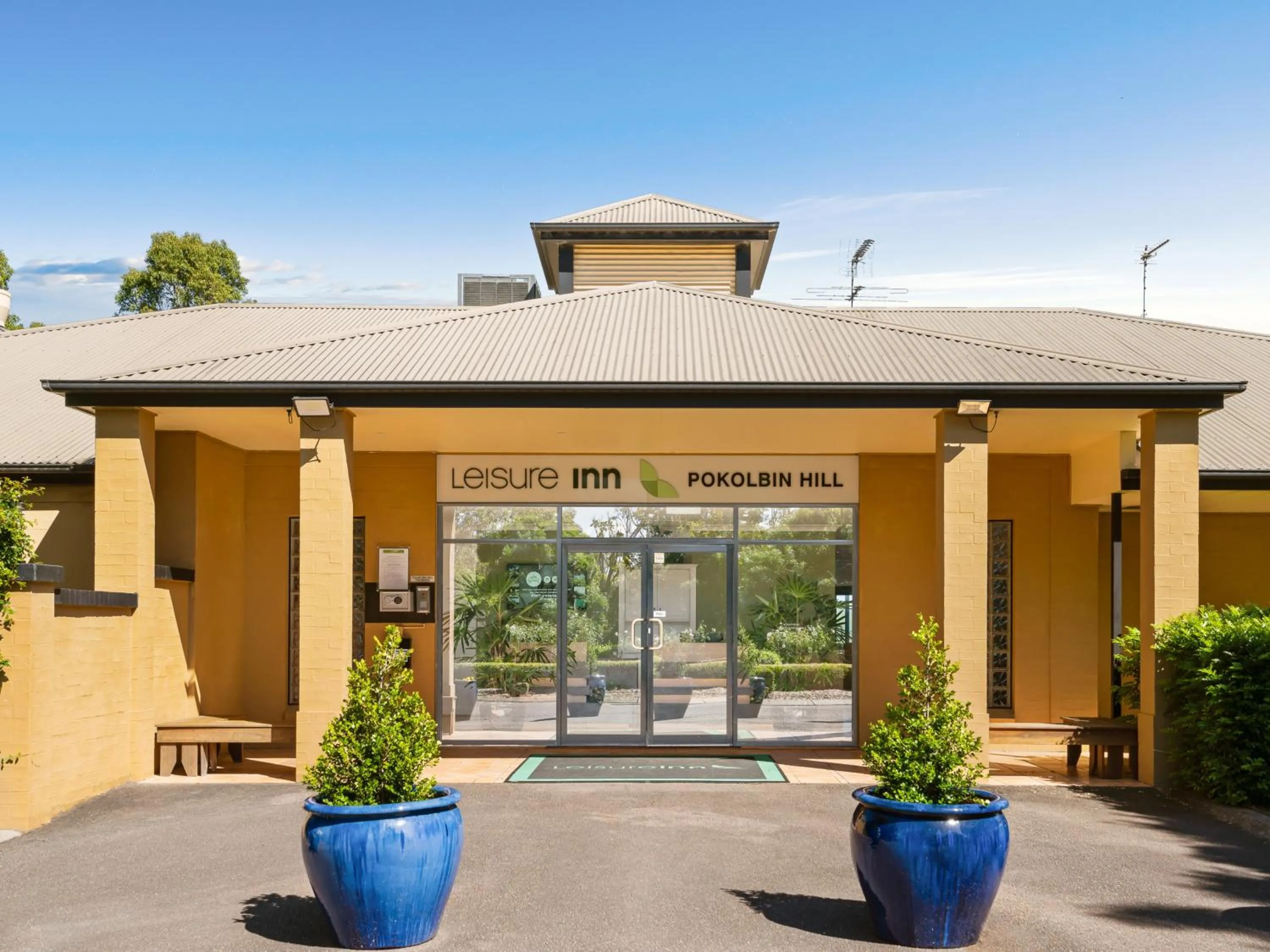 Facade/entrance in Leisure Inn Pokolbin Hill