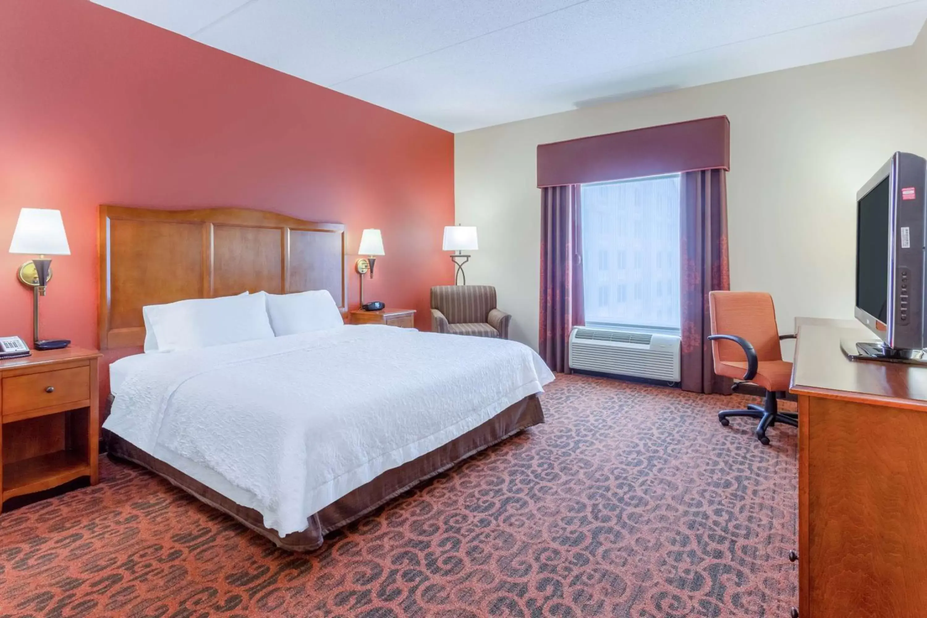 King Room - Hearing Access/Non-Smoking in Hampton Inn Owings Mills King Room - Hearing Access/Non-Smoking in Hampton Inn Owings Mills
