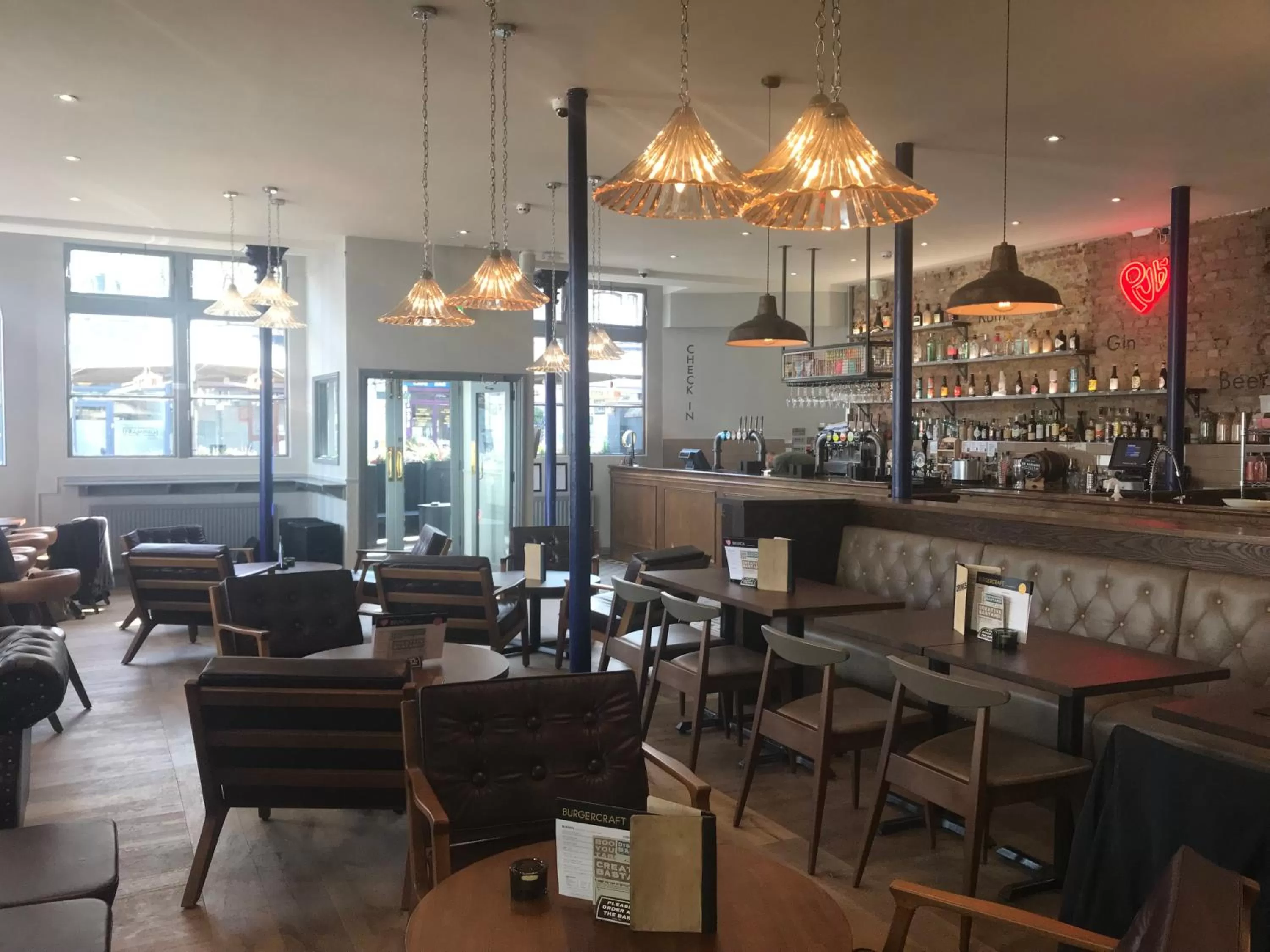 Lounge or bar in PubLove @ The Crown, Battersea