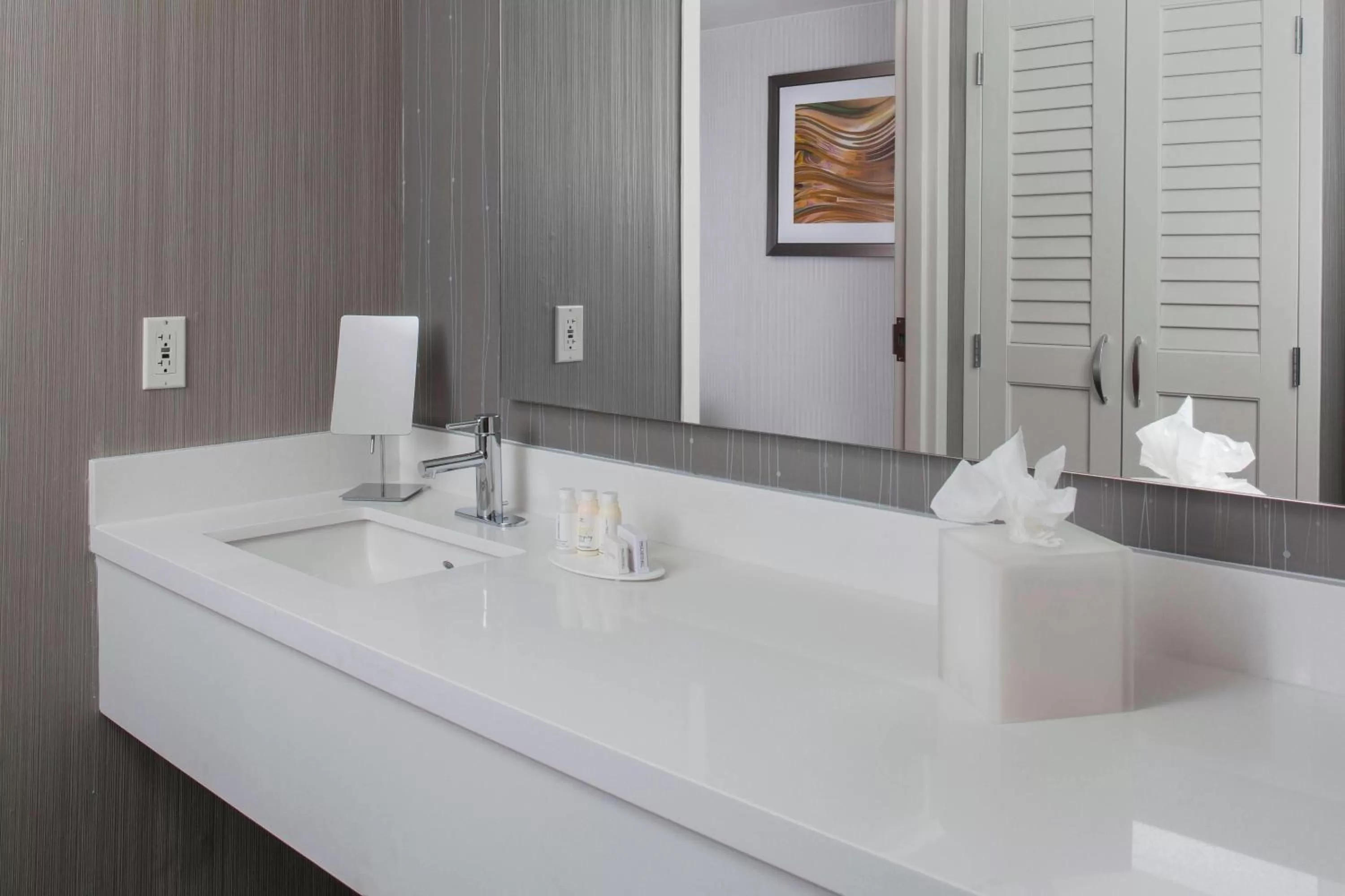 Bathroom in Courtyard by Marriott Orlando Lake Buena Vista in the Marriott Village