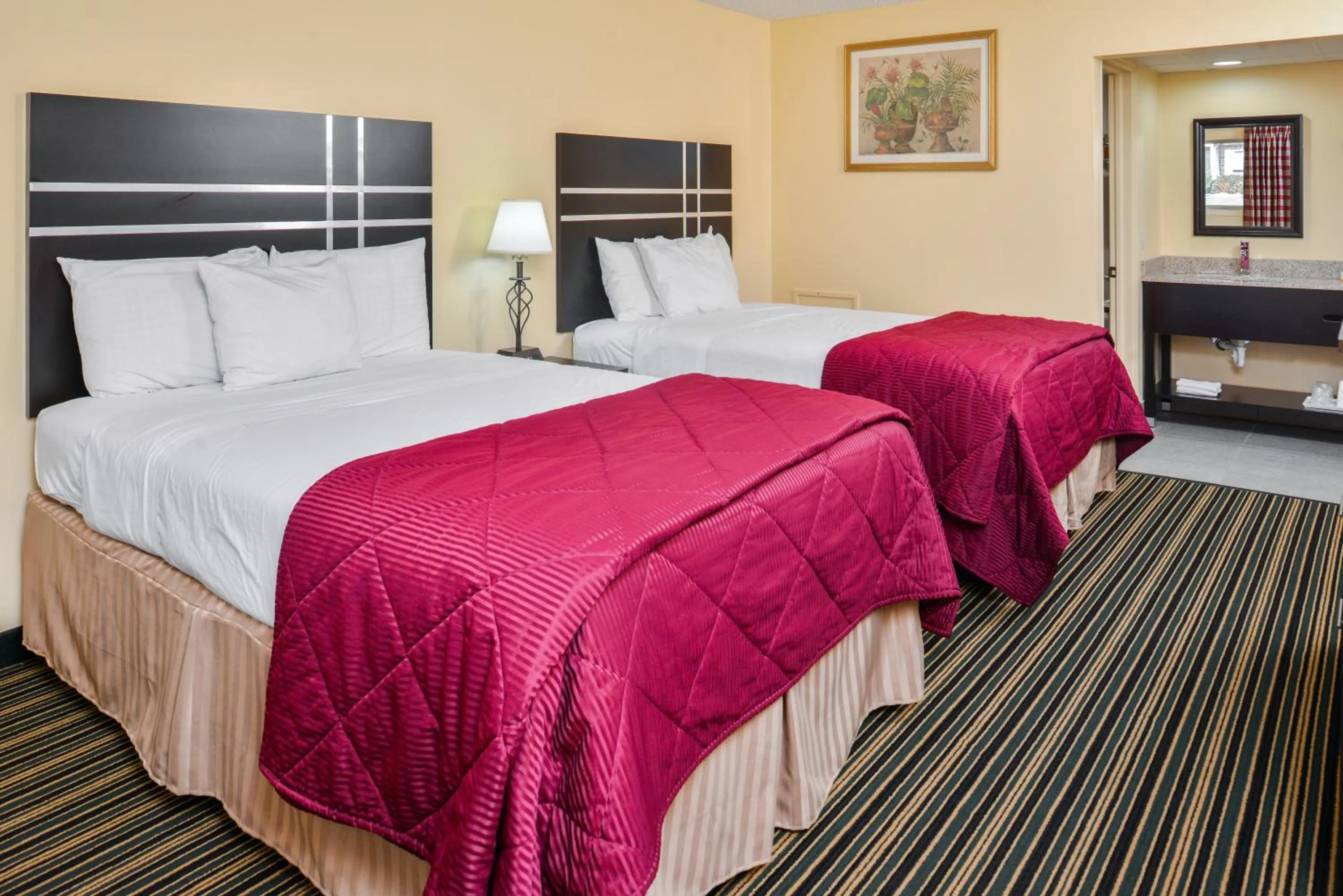 Bed in Soudersburg Inn & Suites Lancaster