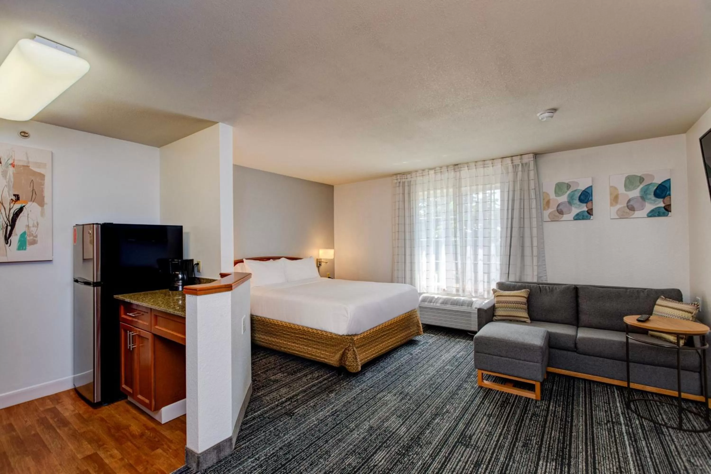 Photo of the whole room, Bed in TownePlace Suites Colorado Springs