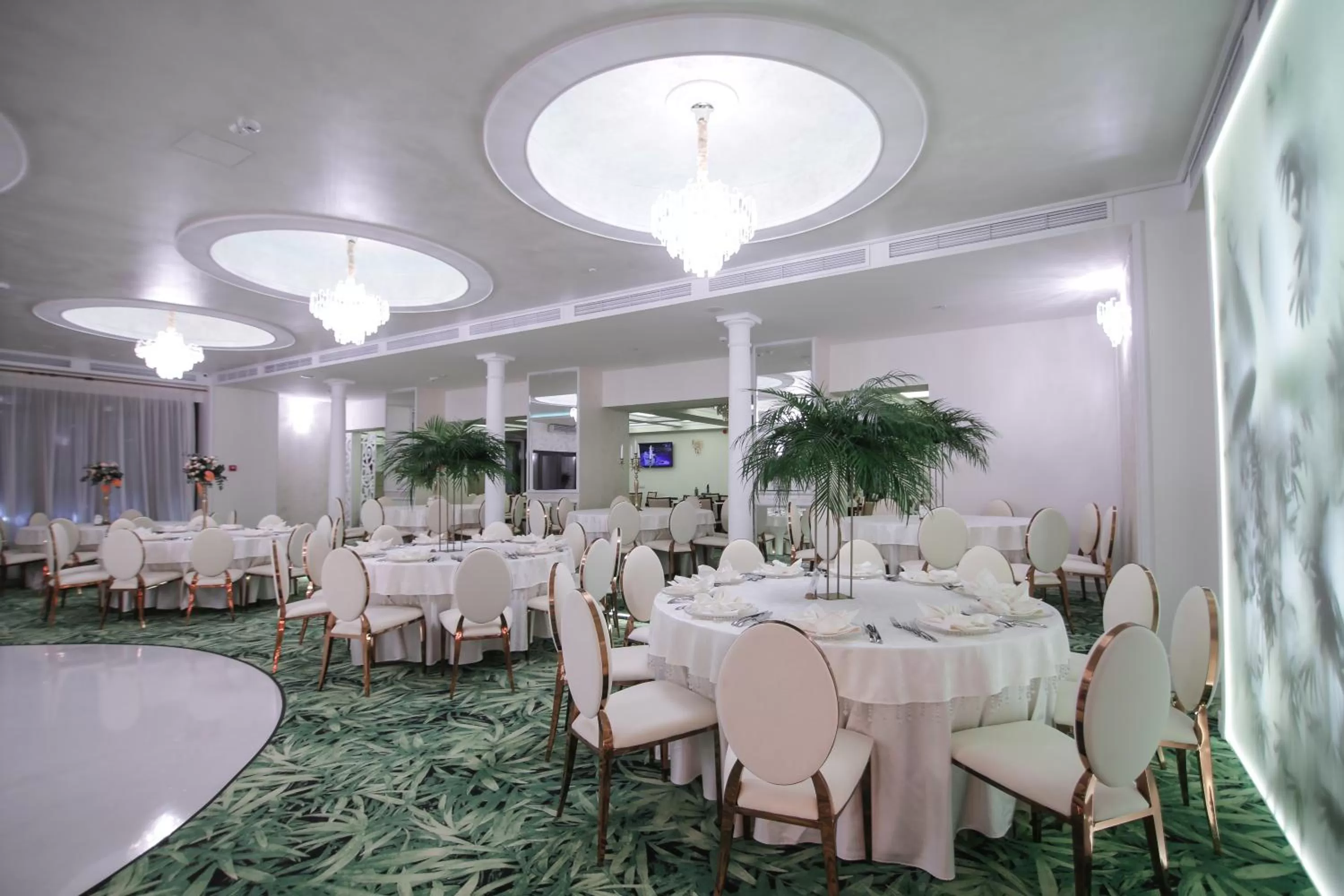 Restaurant/places to eat in Hotel Relax Craiova