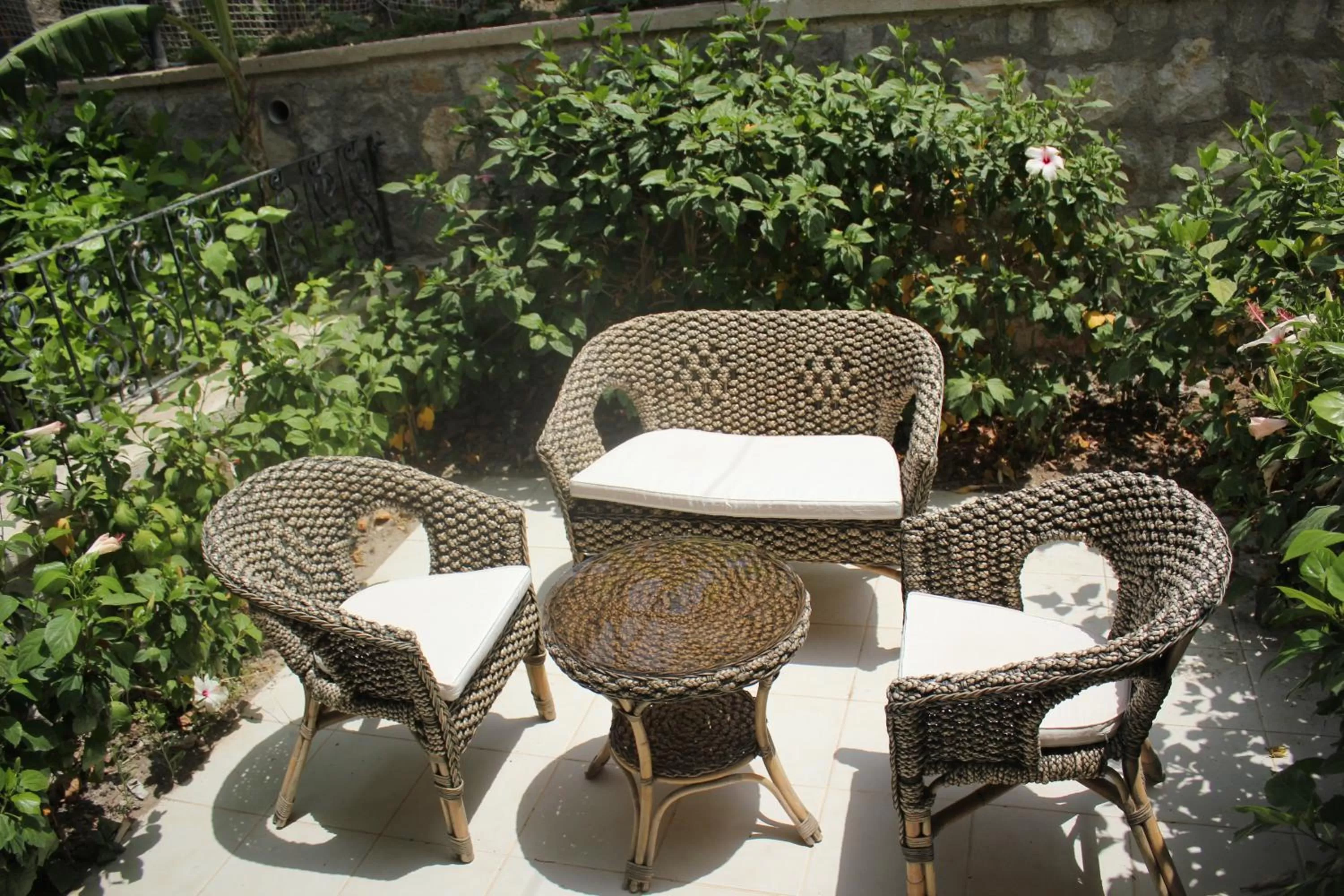 Patio, Seating Area in Dolina Hotel