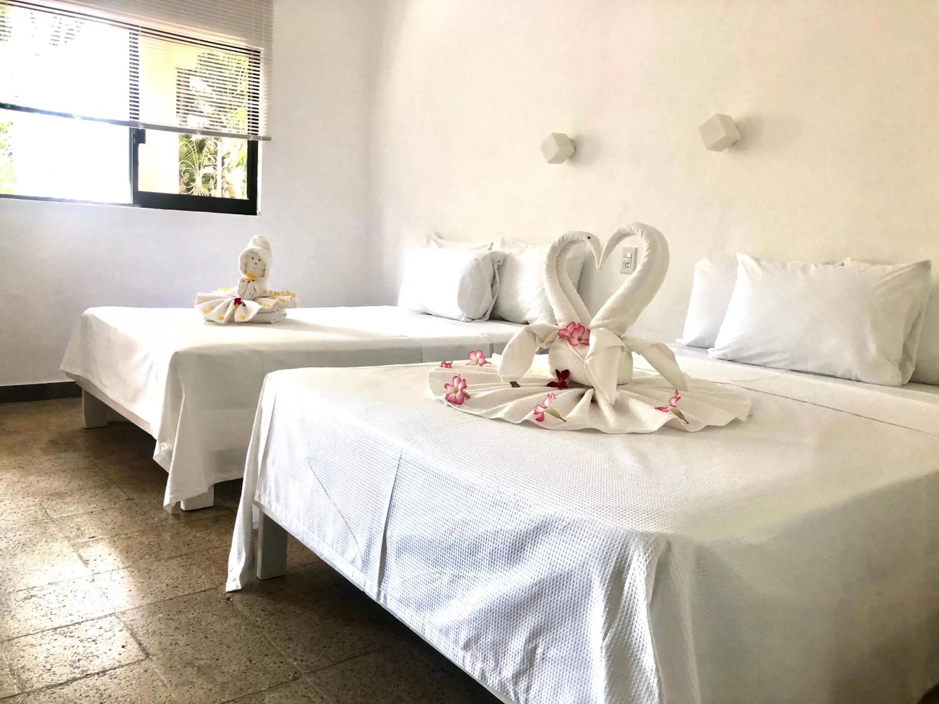 Twin Room with Pool View in "5TH AVENUE" Beach Energy Hotel "by BFH"