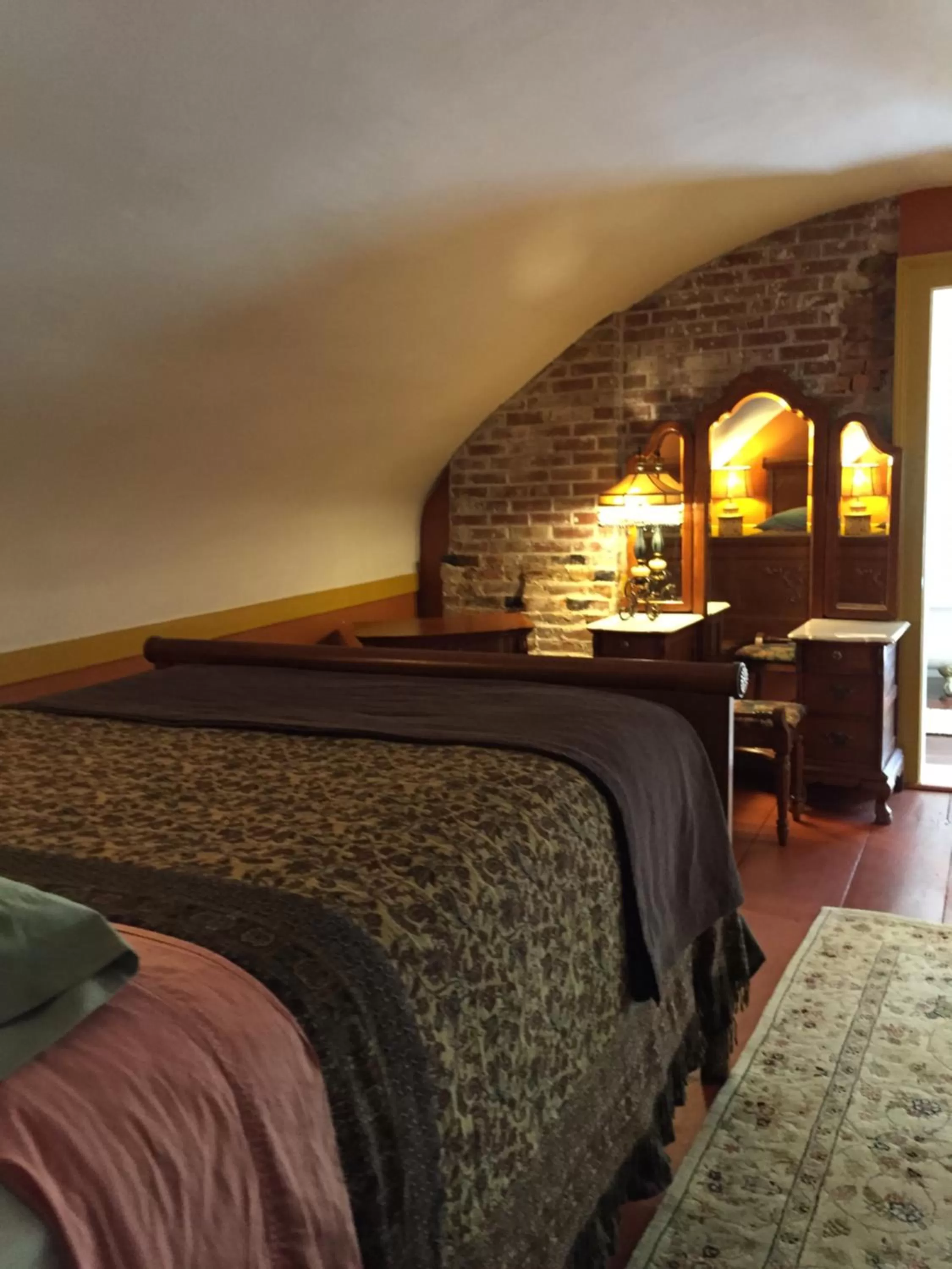 Bed in Innkeeper's Place B&B