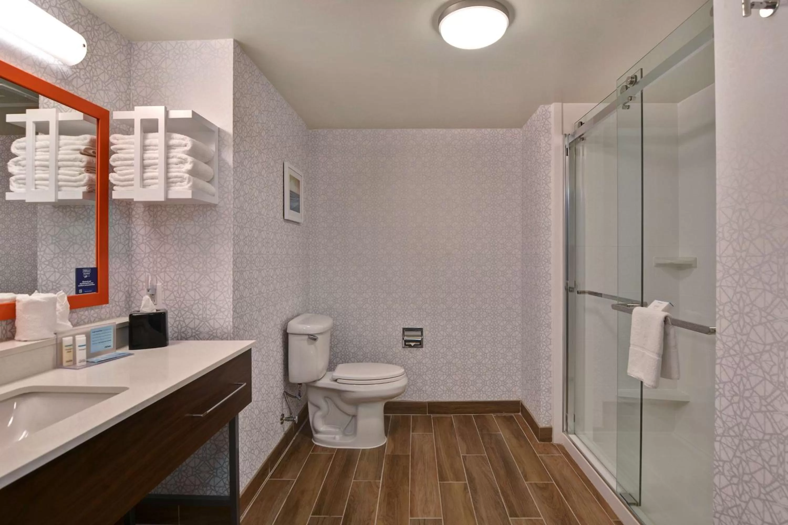 Bathroom in Hampton Inn & Suites Clearwater St Petersburg Ulmerton Road FL