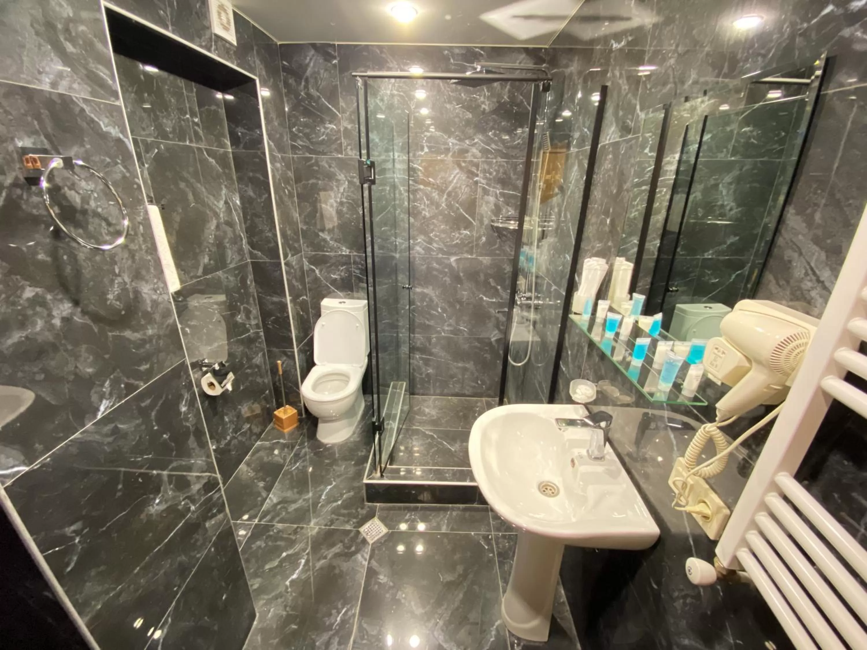 Bathroom in Hotel Mestia Inn